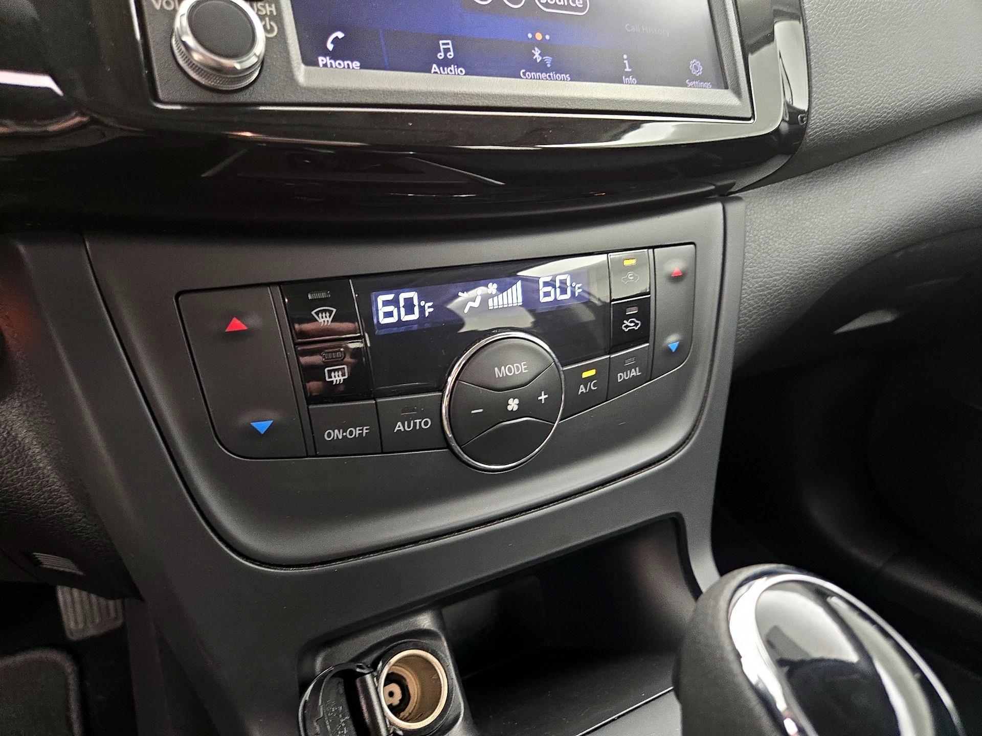 Thumbnail: 2019 Nissan Sentra - 16