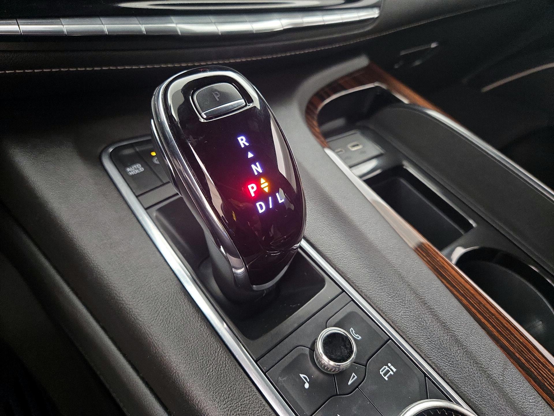 Thumbnail: 2022 Cadillac Escalade - 18