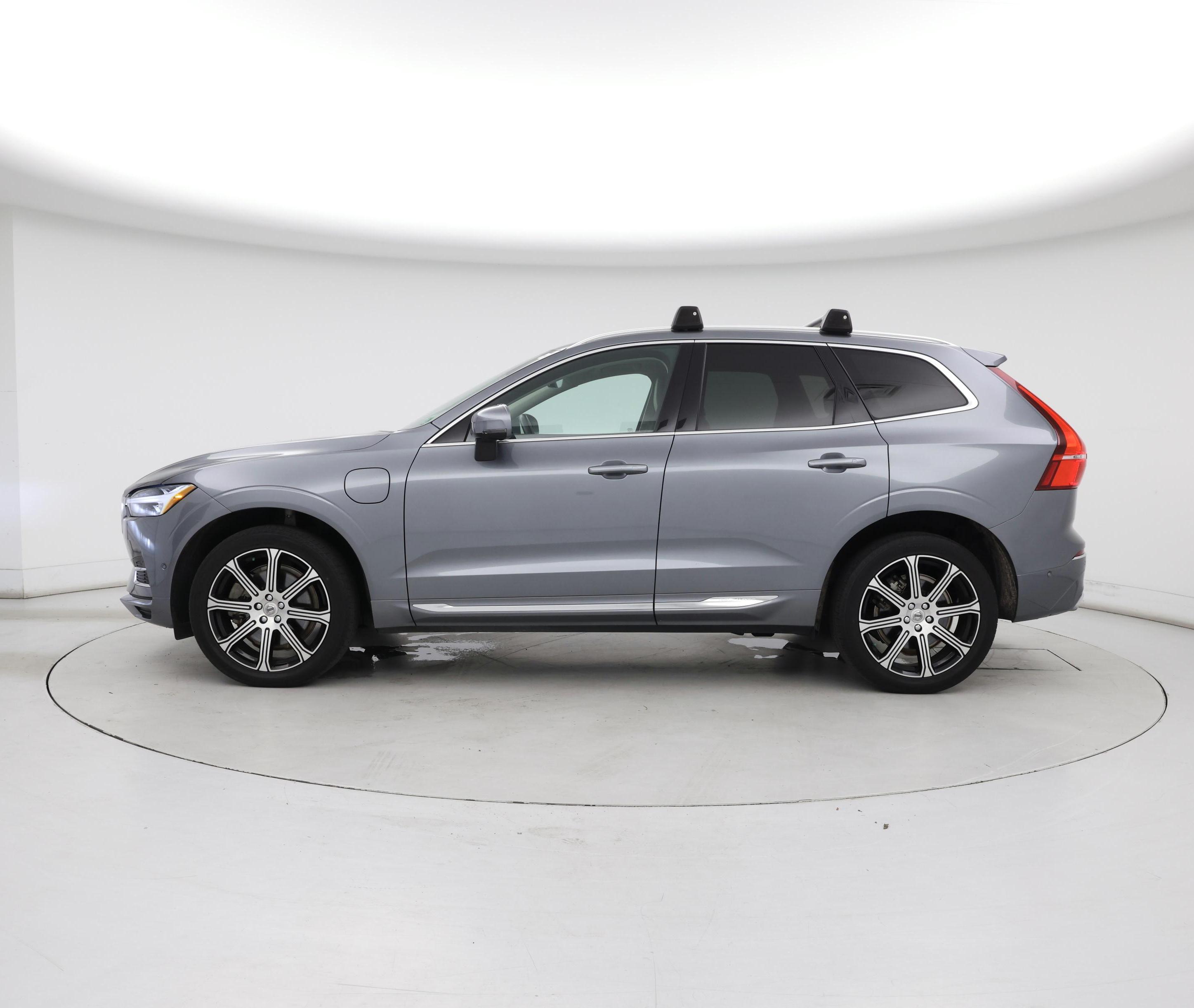 Thumbnail: 2021 Volvo XC60 - 3
