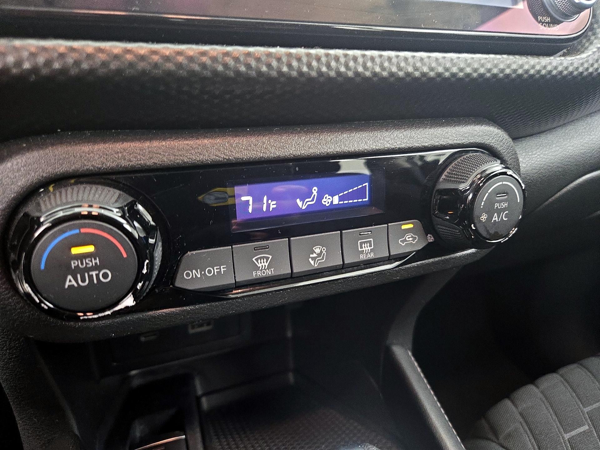 Thumbnail: 2022 Nissan Kicks - 15