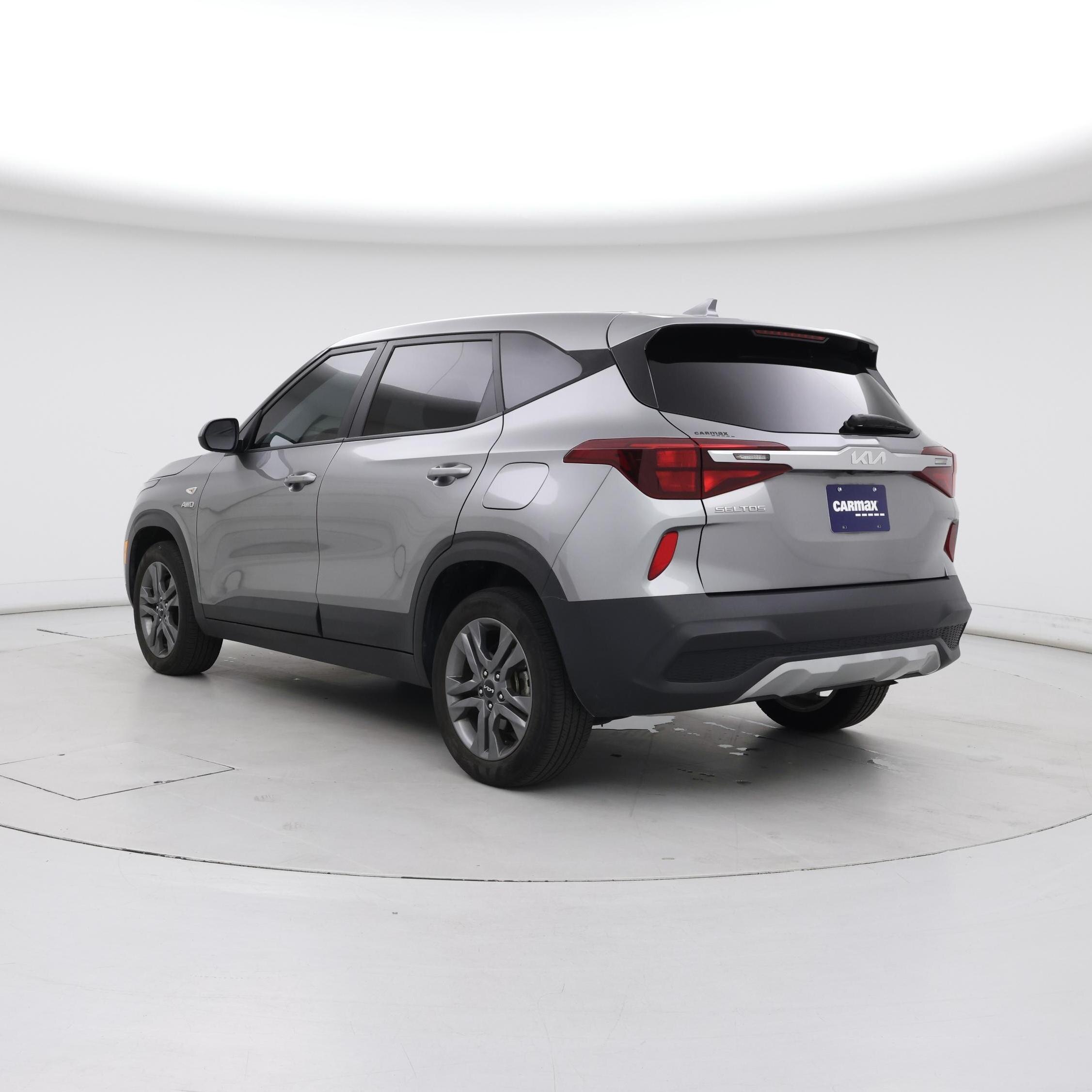 Thumbnail: 2023 Kia Seltos - 2