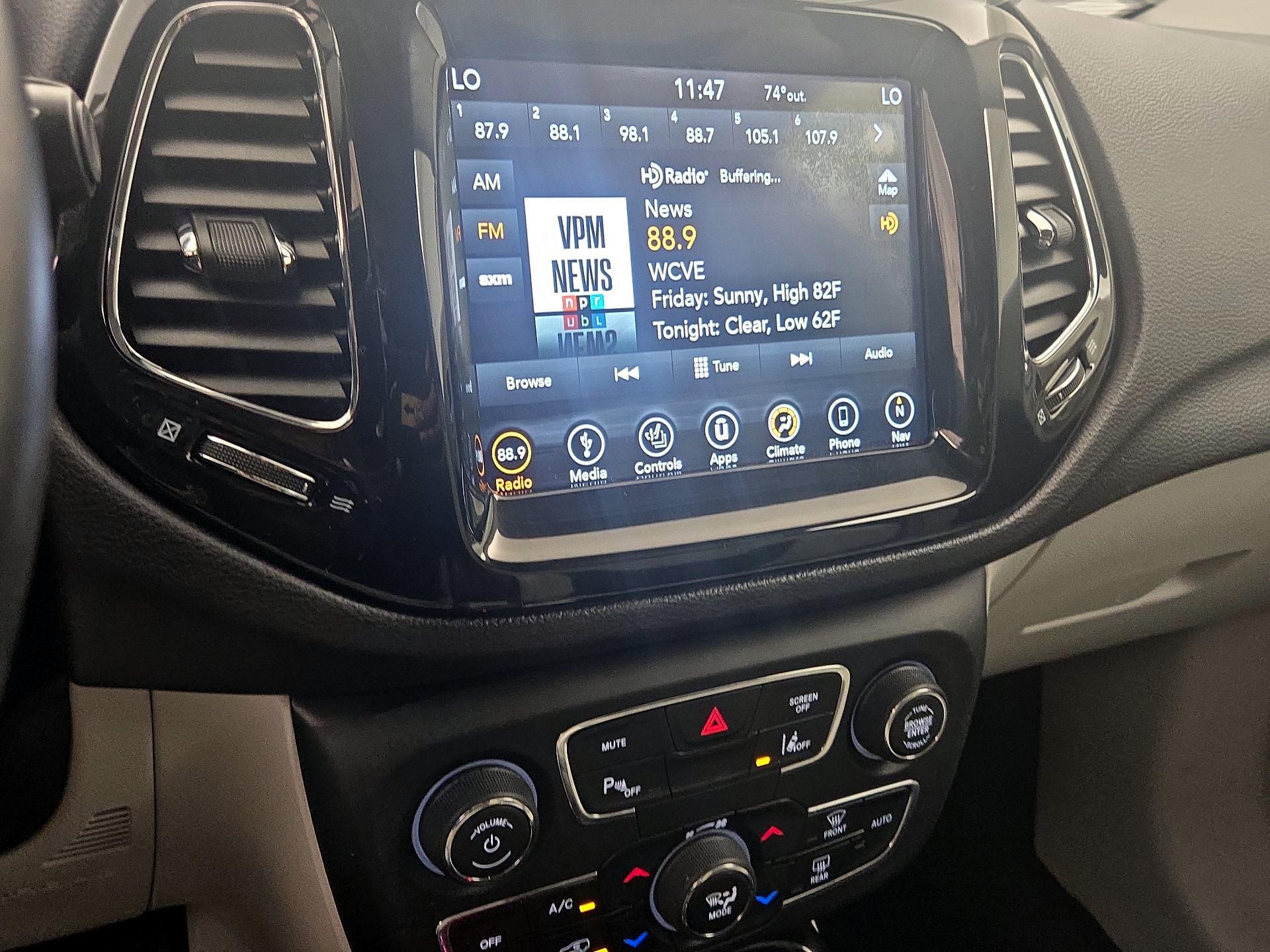 Thumbnail: 2018 Jeep Compass - 16