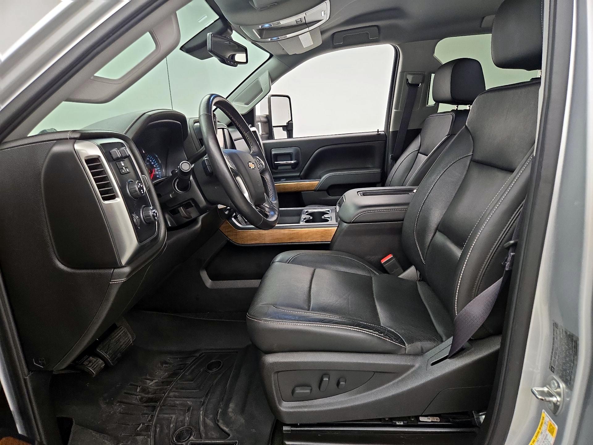 Thumbnail: 2016 Chevrolet Silverado 3500 - 11