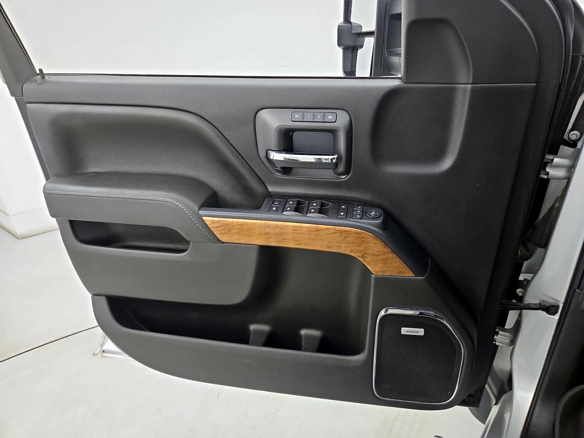 Thumbnail: 2016 Chevrolet Silverado 3500 - 12