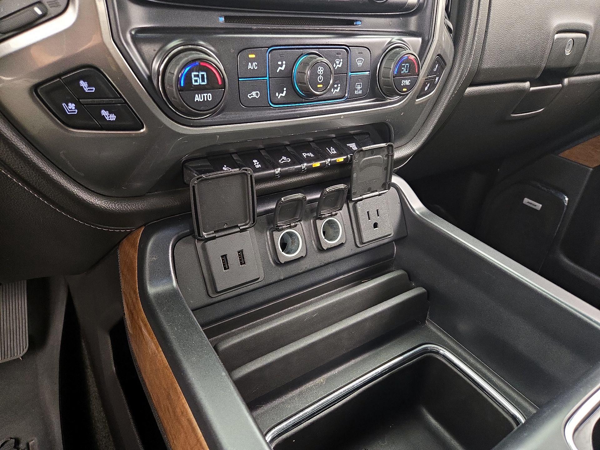 Thumbnail: 2016 Chevrolet Silverado 3500 - 19