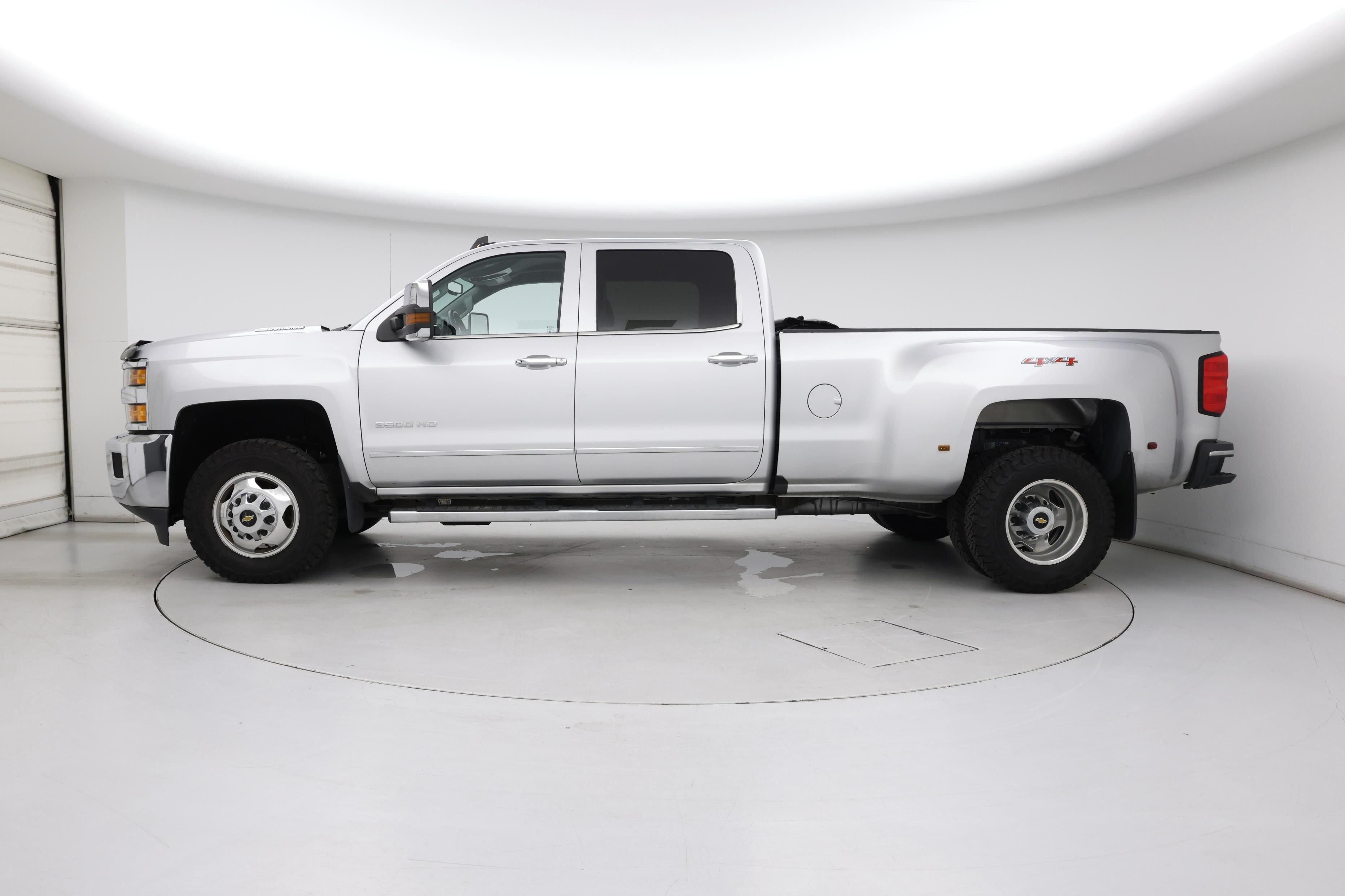 Thumbnail: 2016 Chevrolet Silverado 3500 - 3