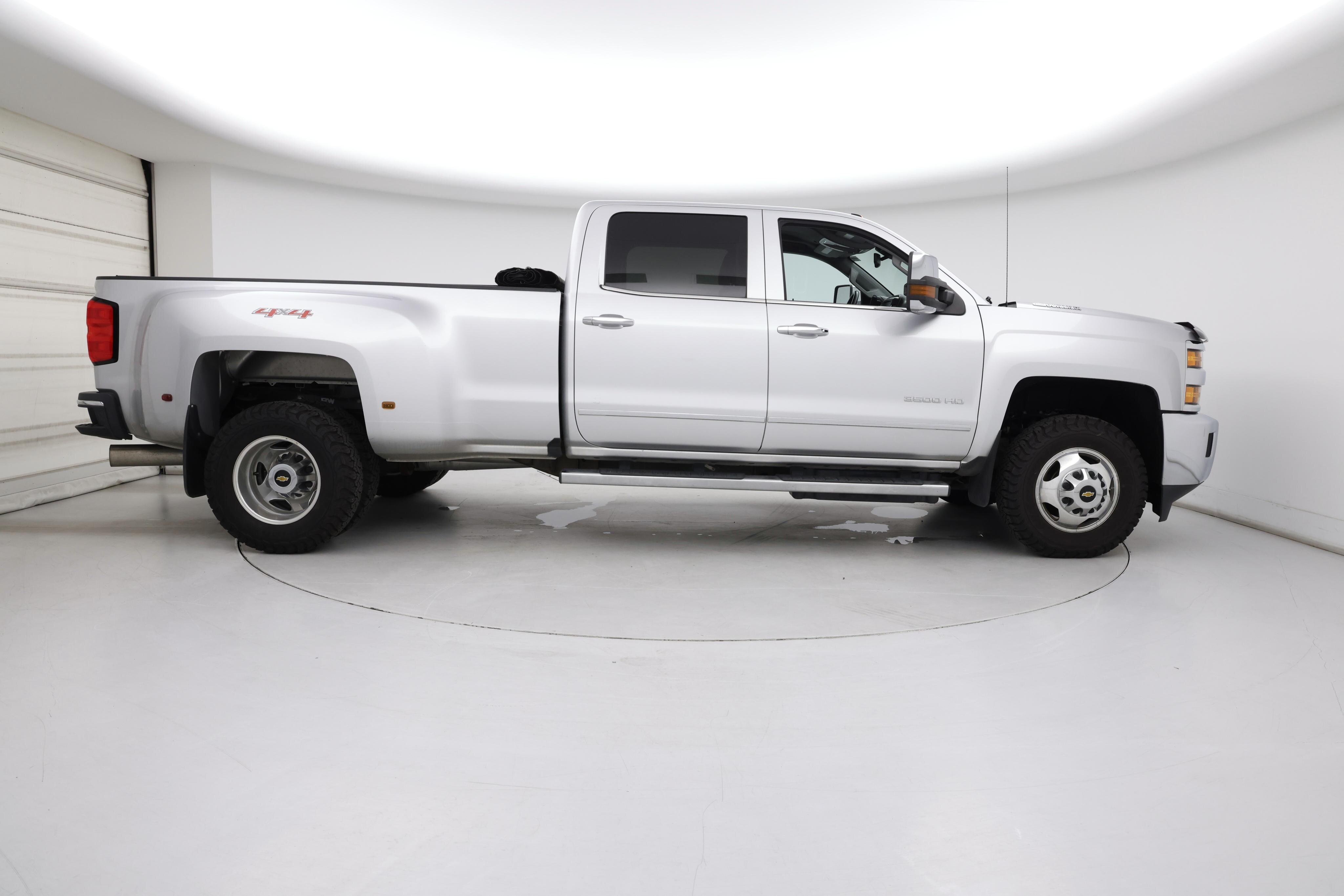 Thumbnail: 2016 Chevrolet Silverado 3500 - 7