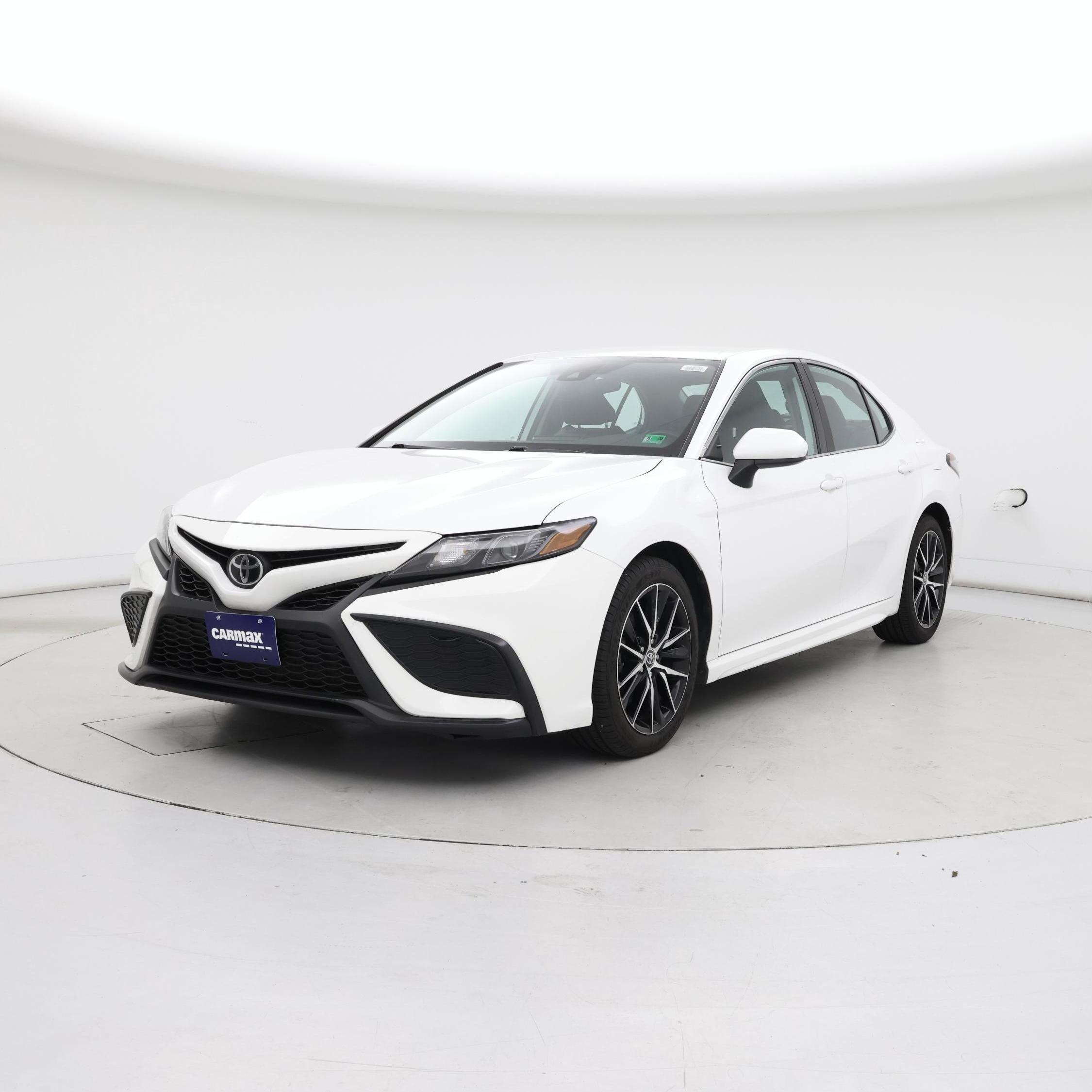 Thumbnail: 2021 Toyota Camry - 4