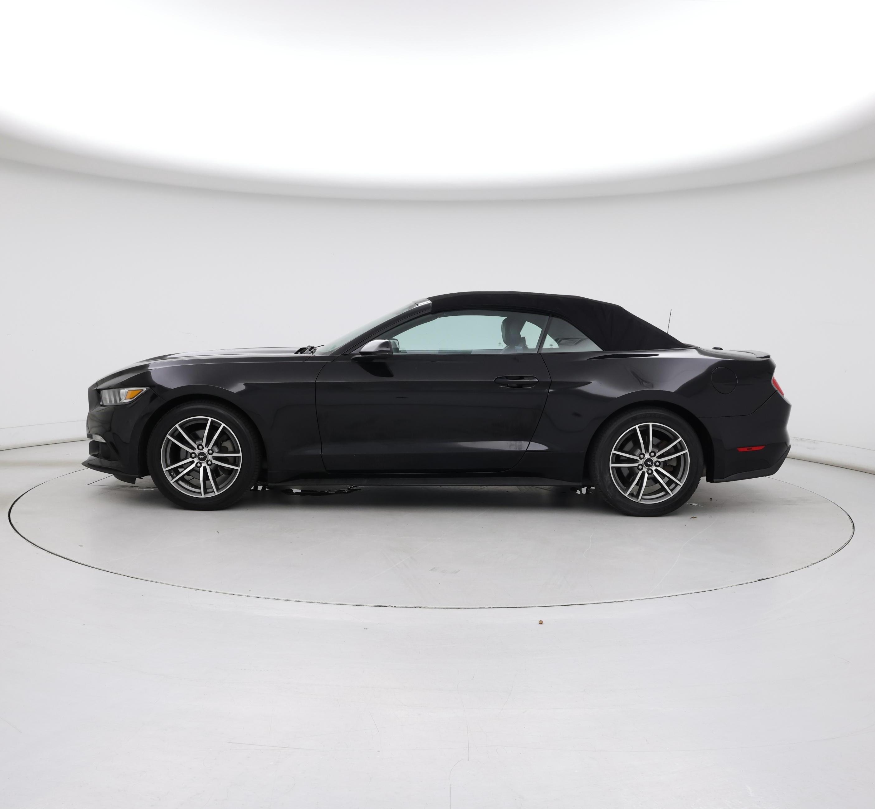Thumbnail: 2017 Ford Mustang - 3
