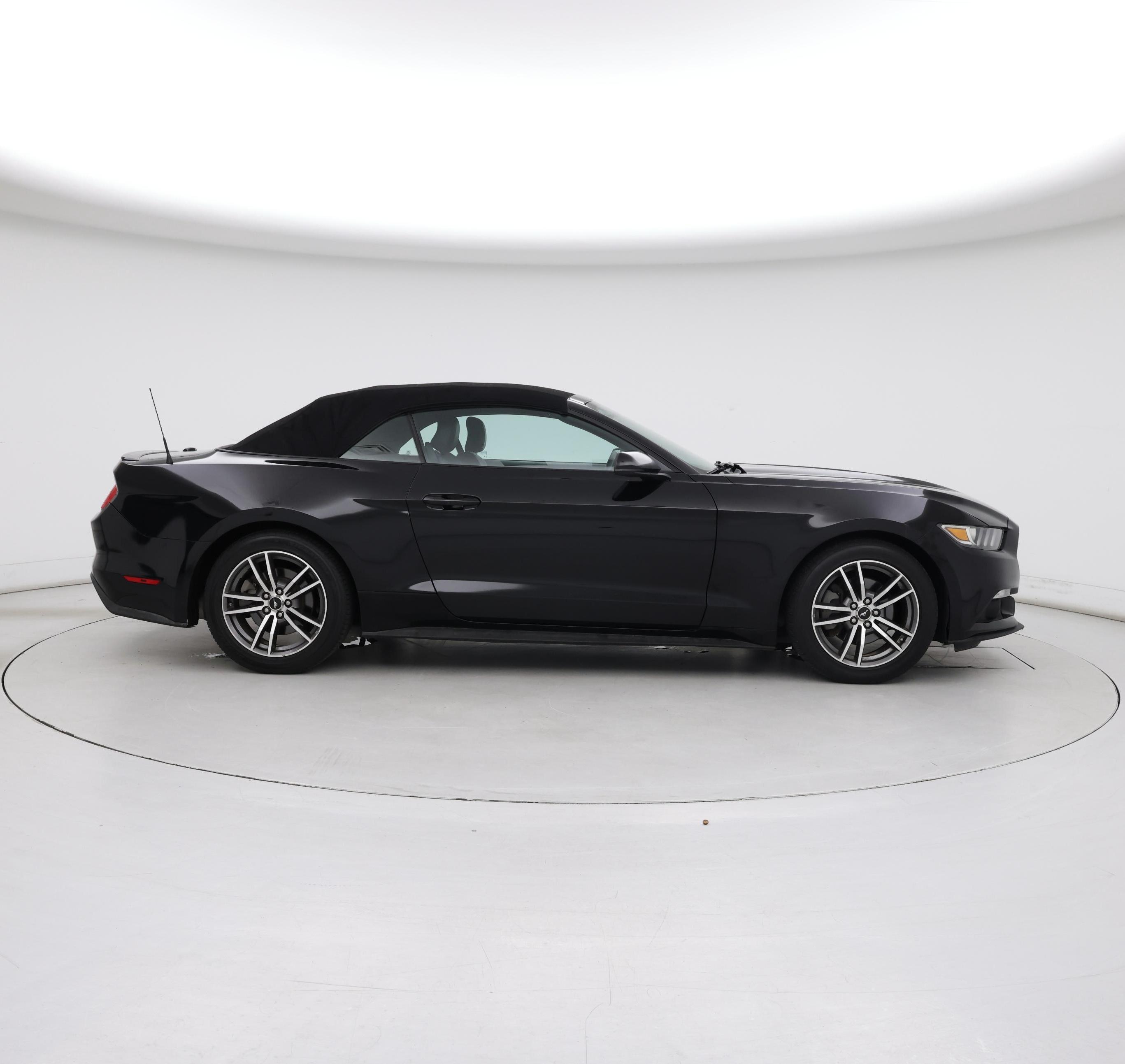 Thumbnail: 2017 Ford Mustang - 7