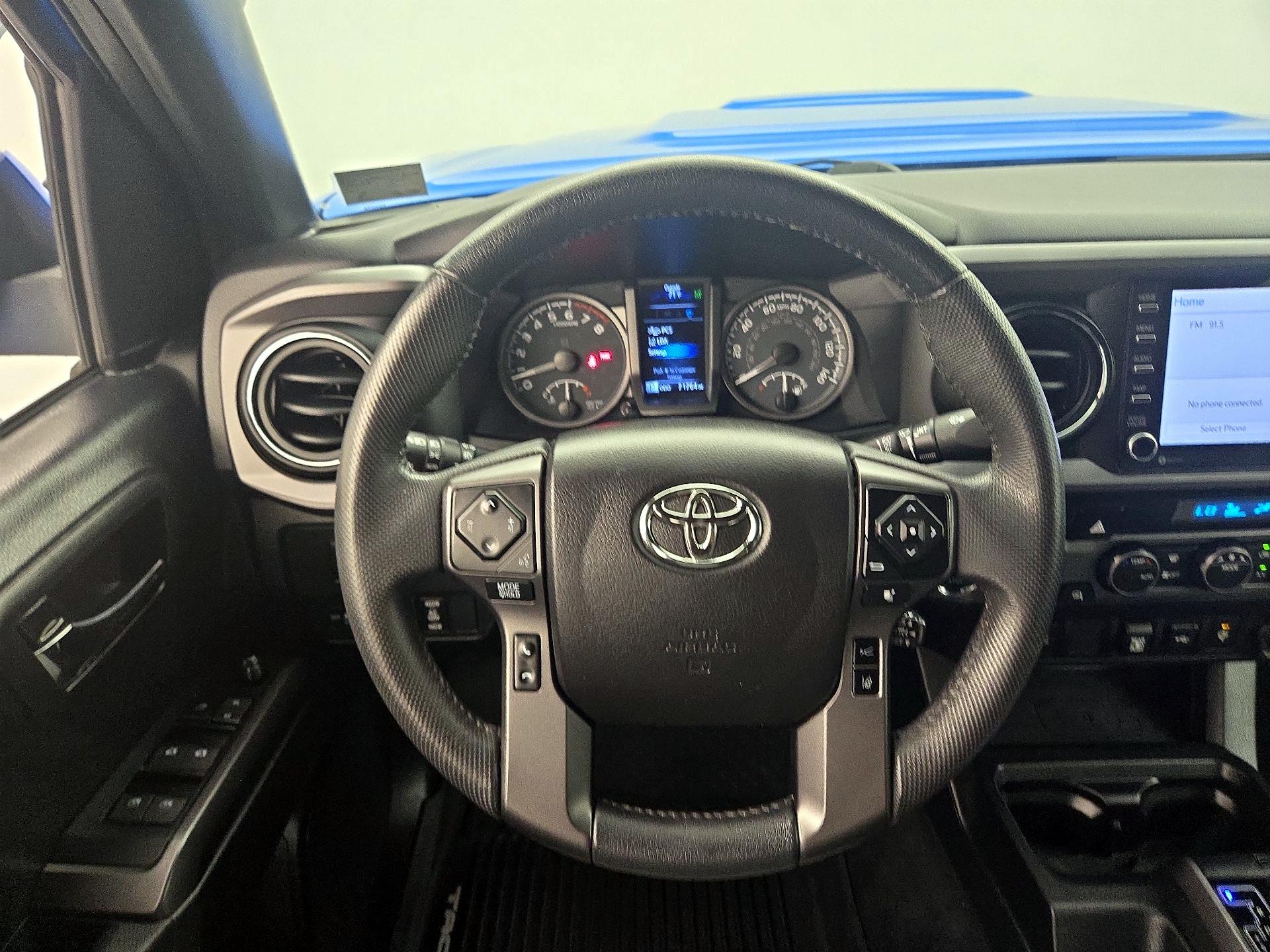 Thumbnail: 2021 Toyota Tacoma - 10