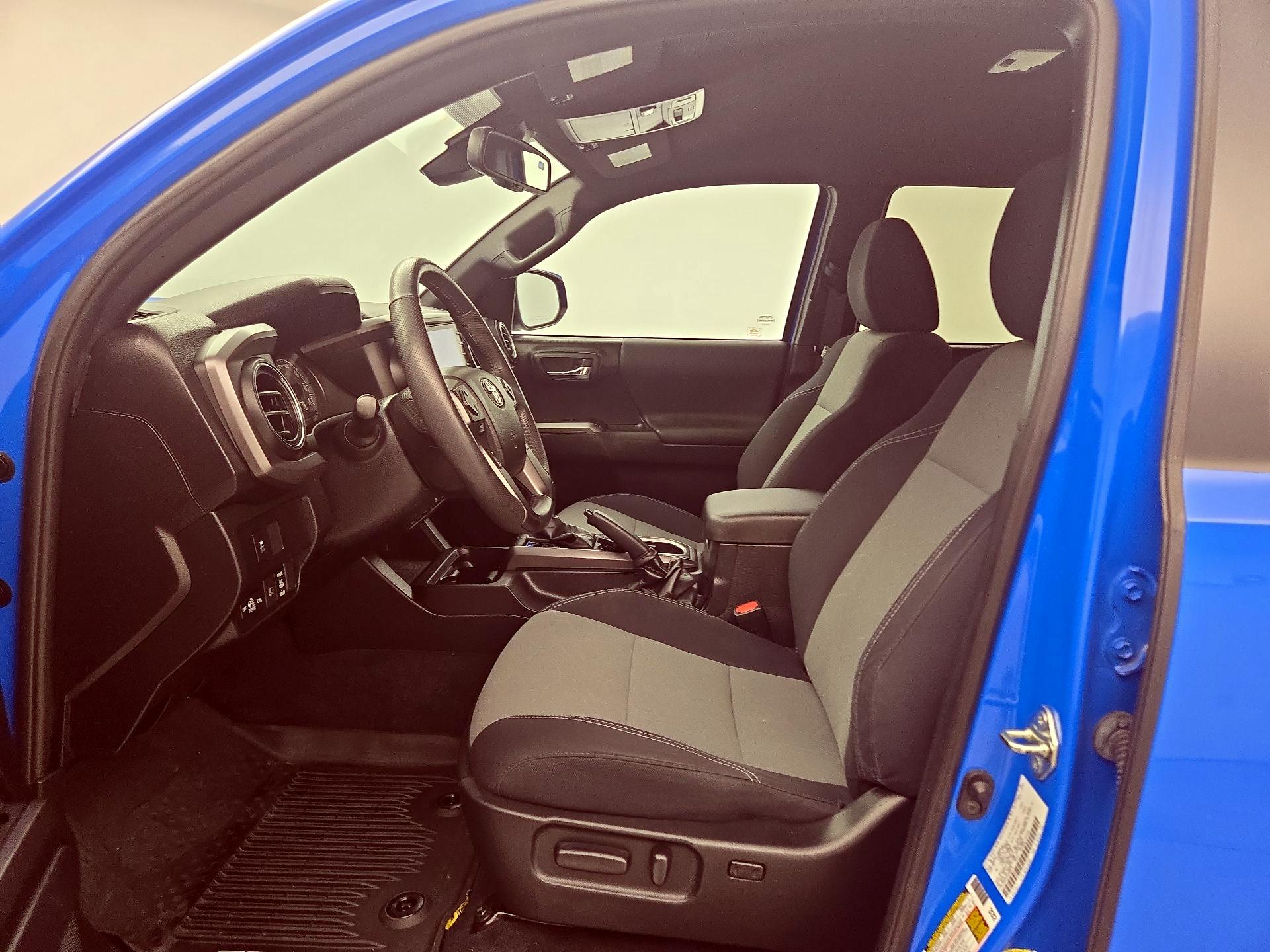 Thumbnail: 2021 Toyota Tacoma - 11