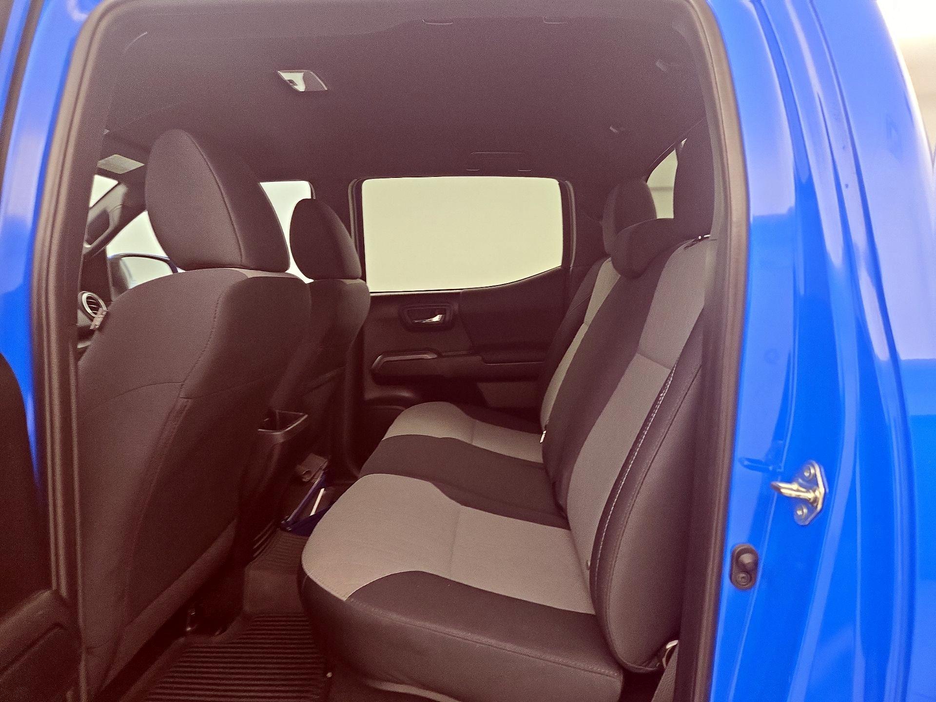 Thumbnail: 2021 Toyota Tacoma - 19