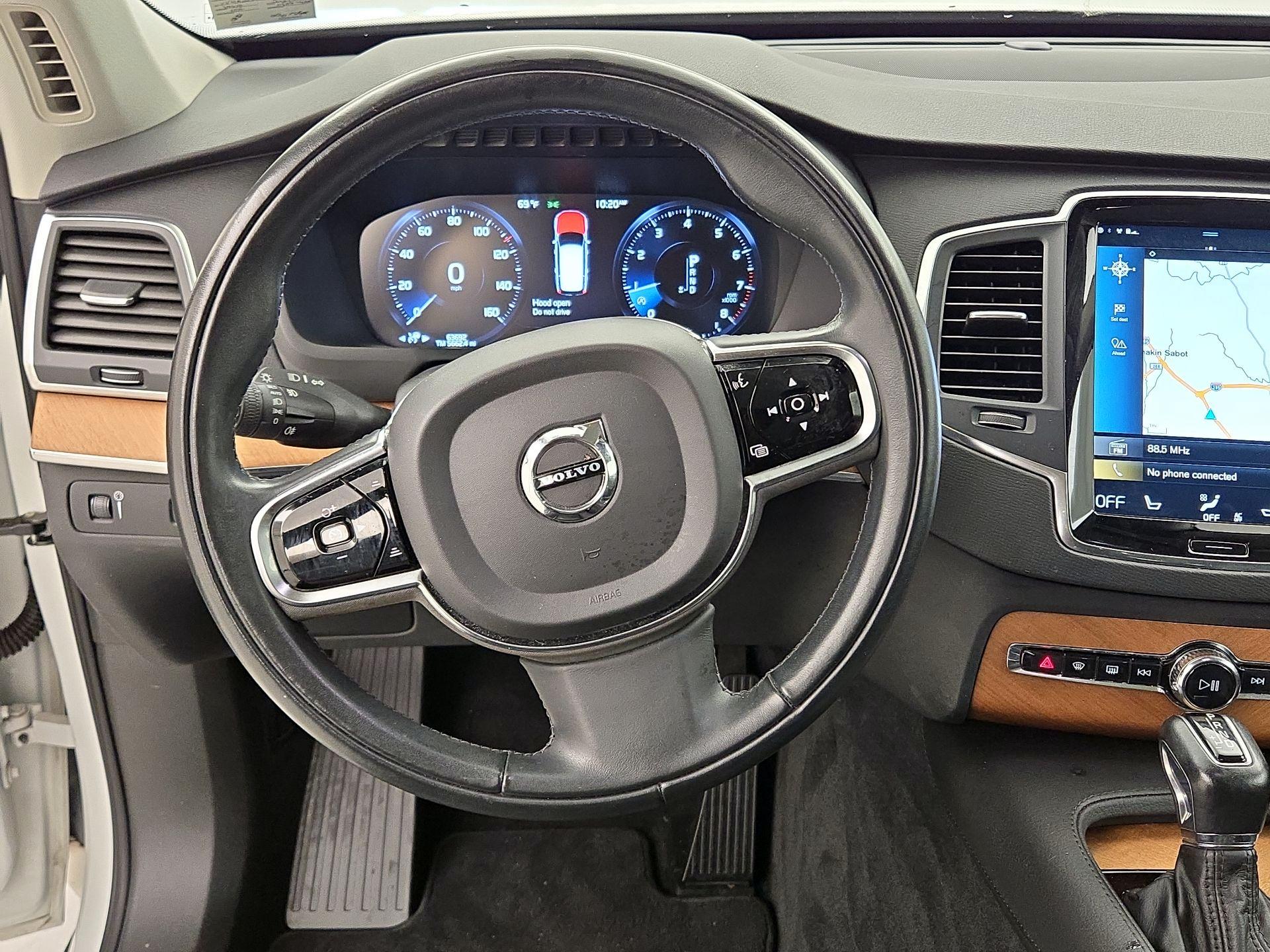 Thumbnail: 2021 Volvo XC90 - 10