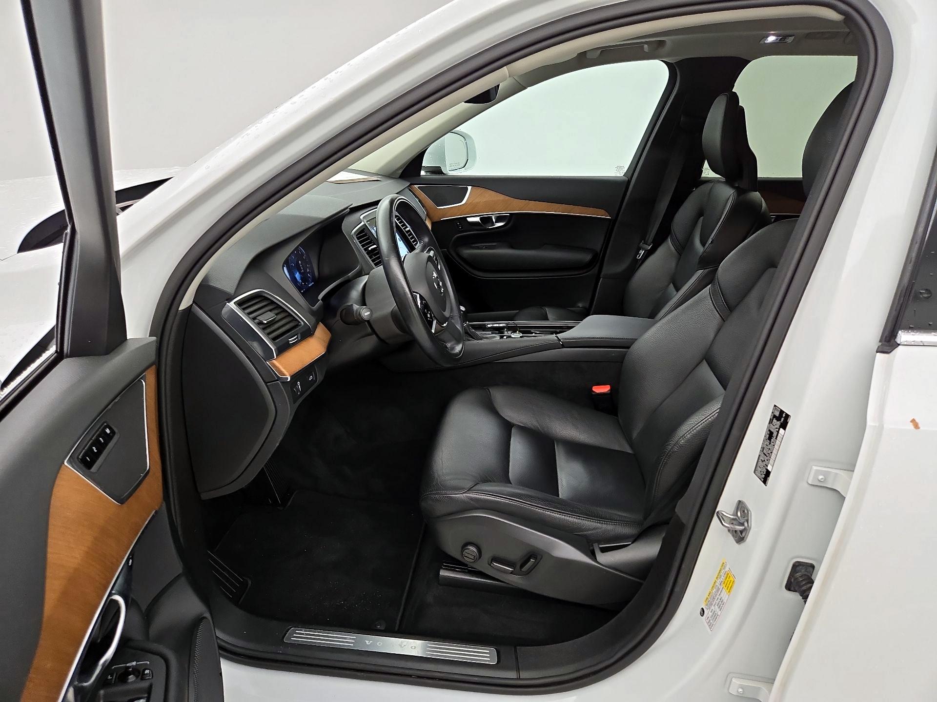 Thumbnail: 2021 Volvo XC90 - 11