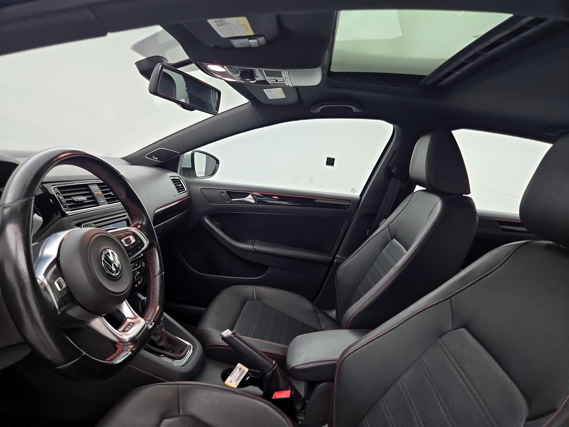 Thumbnail: 2016 Volkswagen Jetta - 20