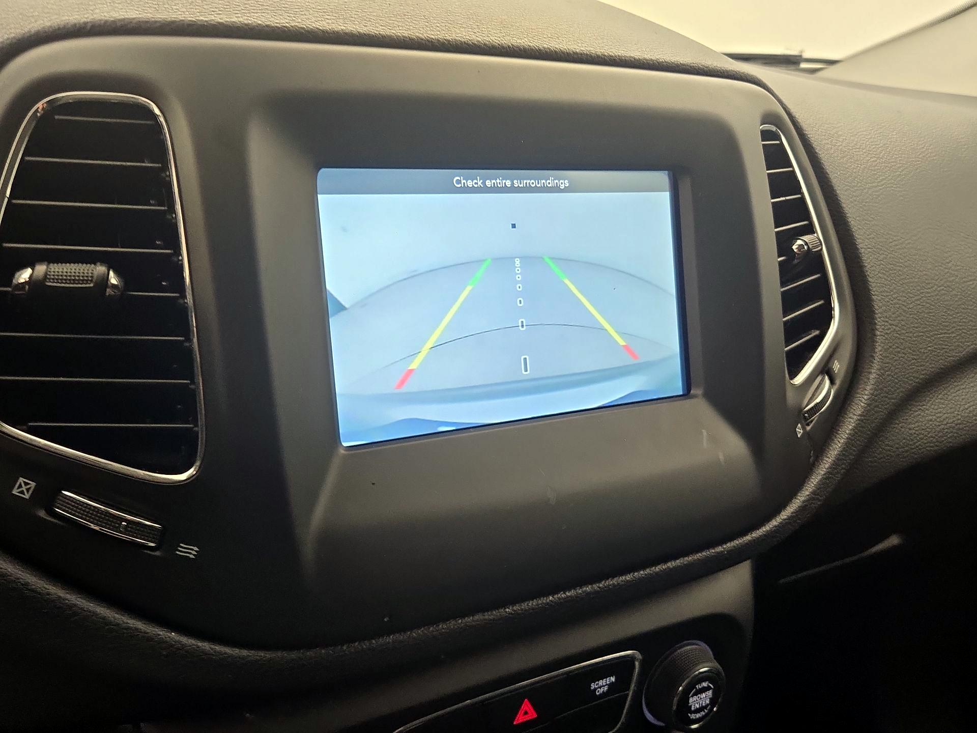 Thumbnail: 2019 Jeep Compass - 14