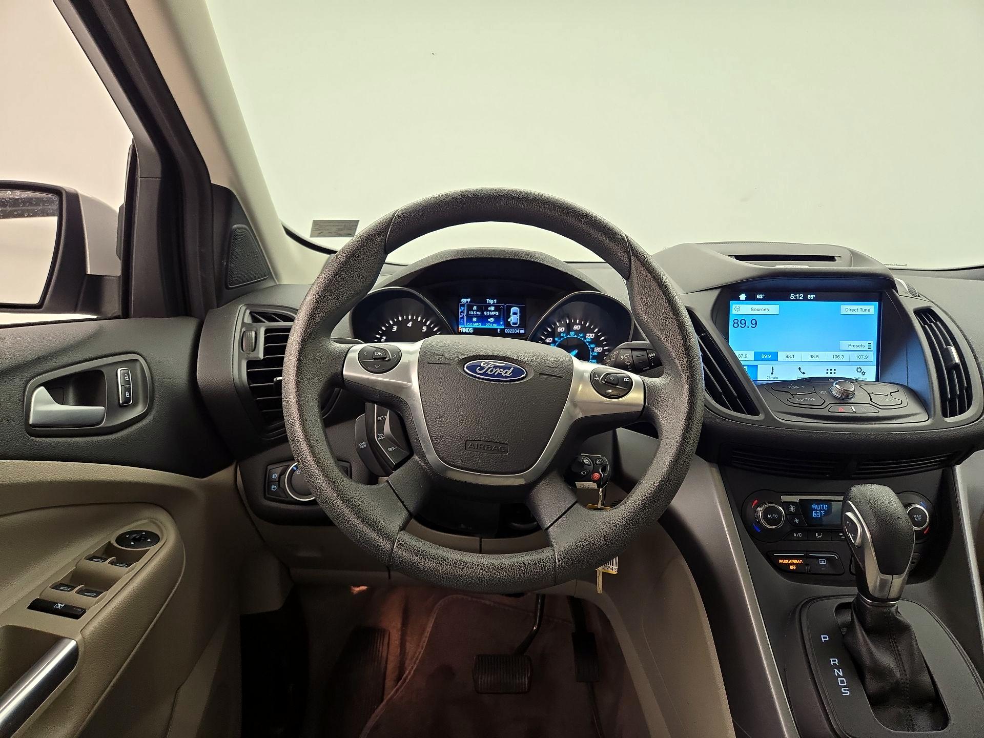 Thumbnail: 2016 Ford Escape - 10