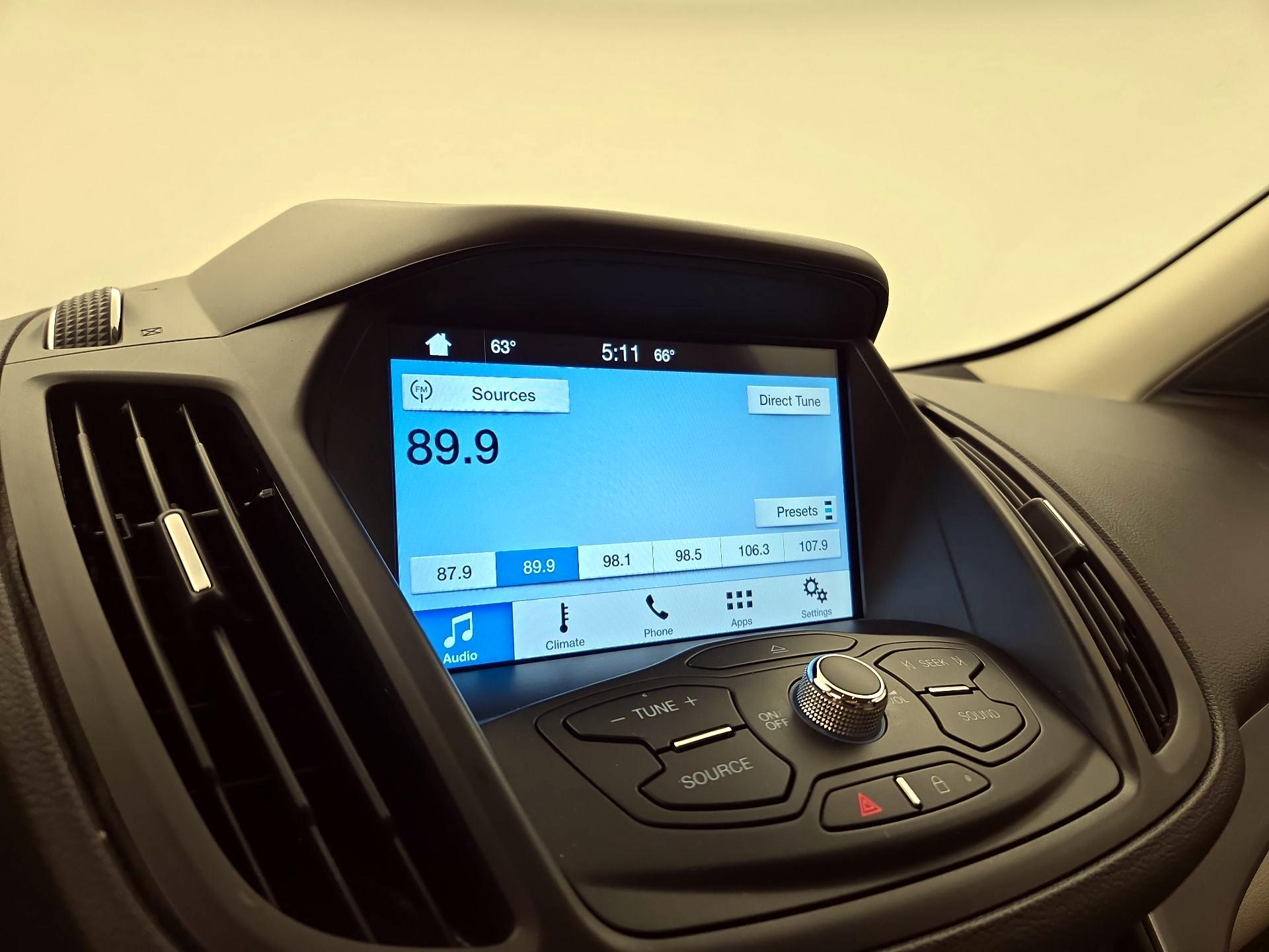 Thumbnail: 2016 Ford Escape - 15