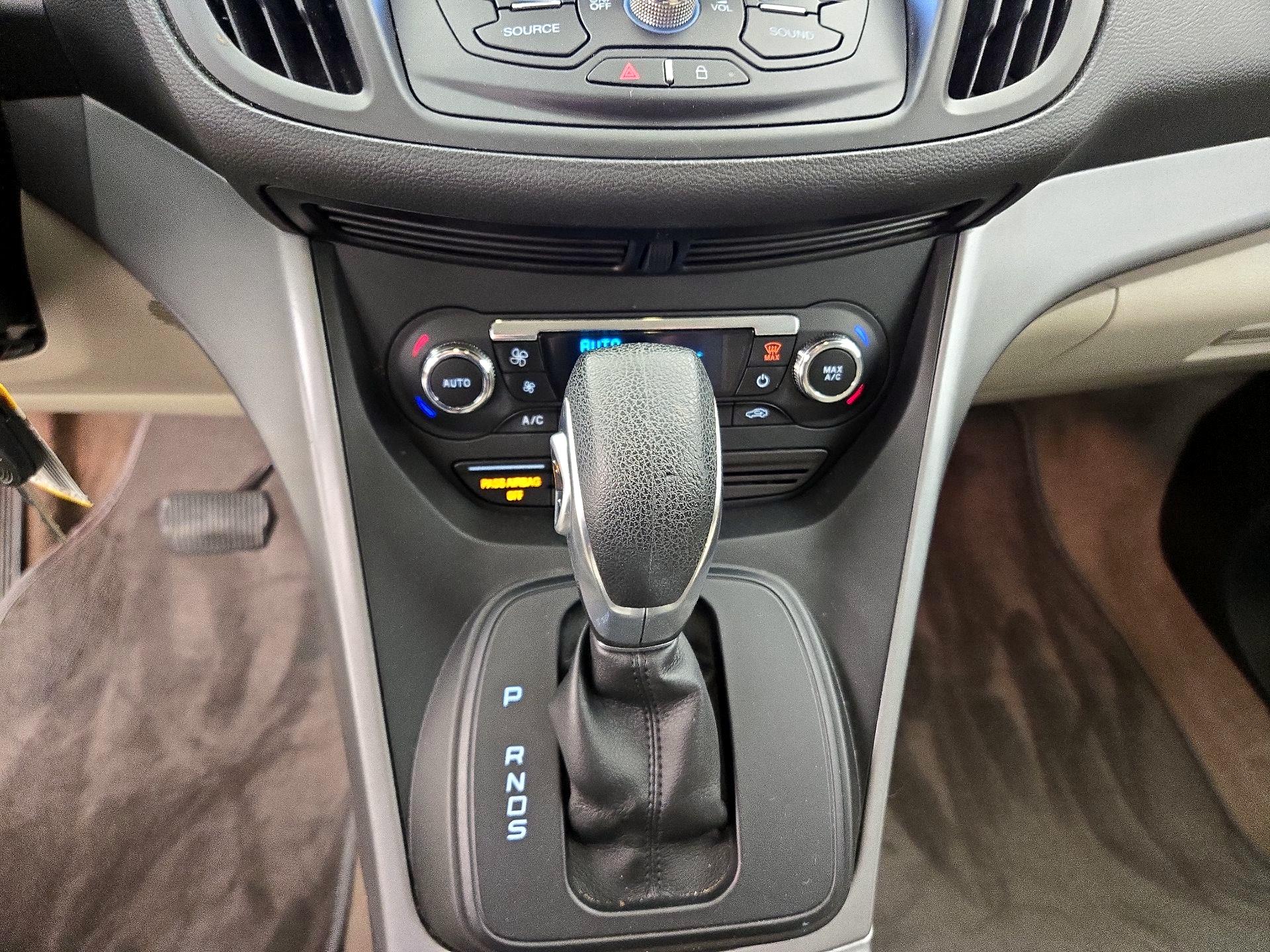 Thumbnail: 2016 Ford Escape - 17