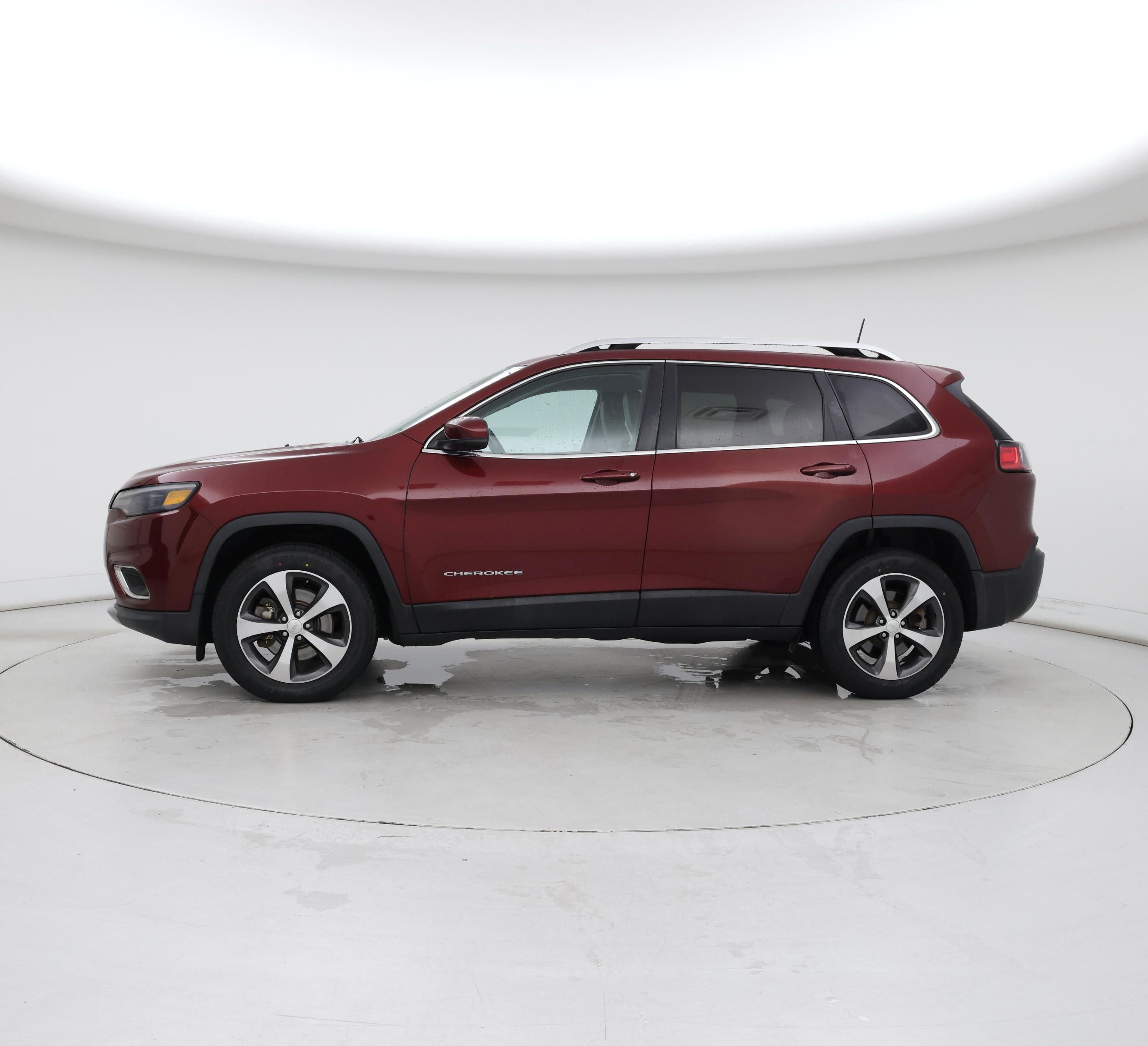 Thumbnail: 2019 Jeep Cherokee - 3