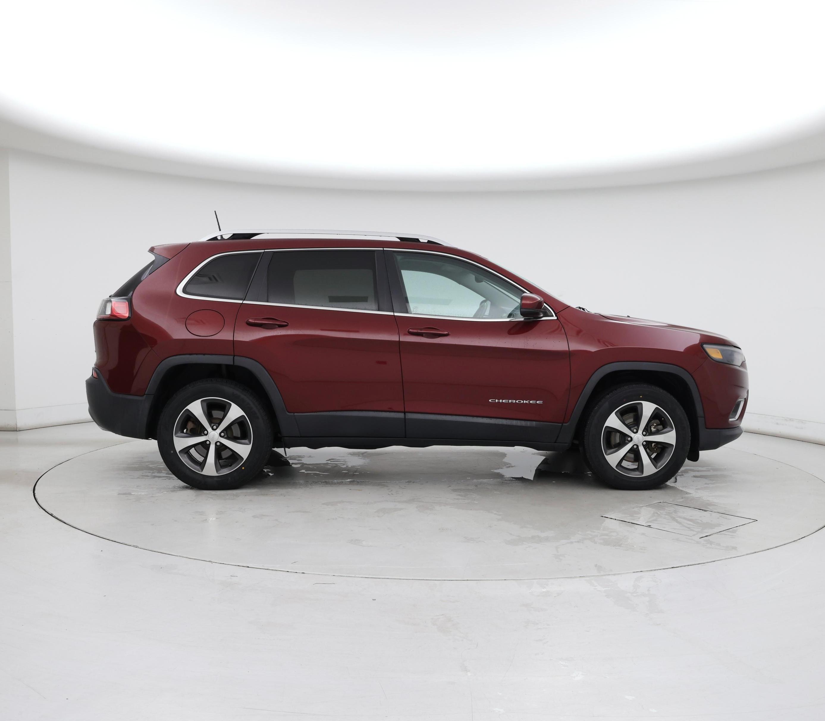 Thumbnail: 2019 Jeep Cherokee - 7