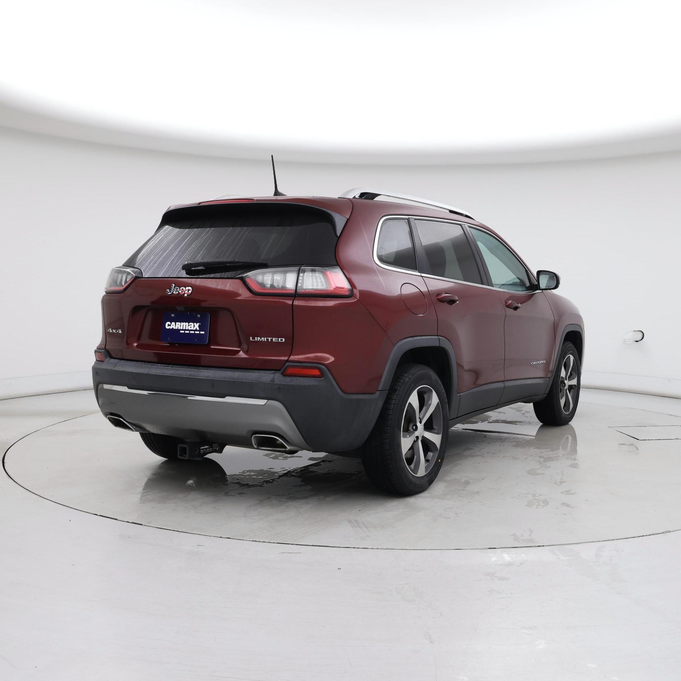 Thumbnail: 2019 Jeep Cherokee - 8