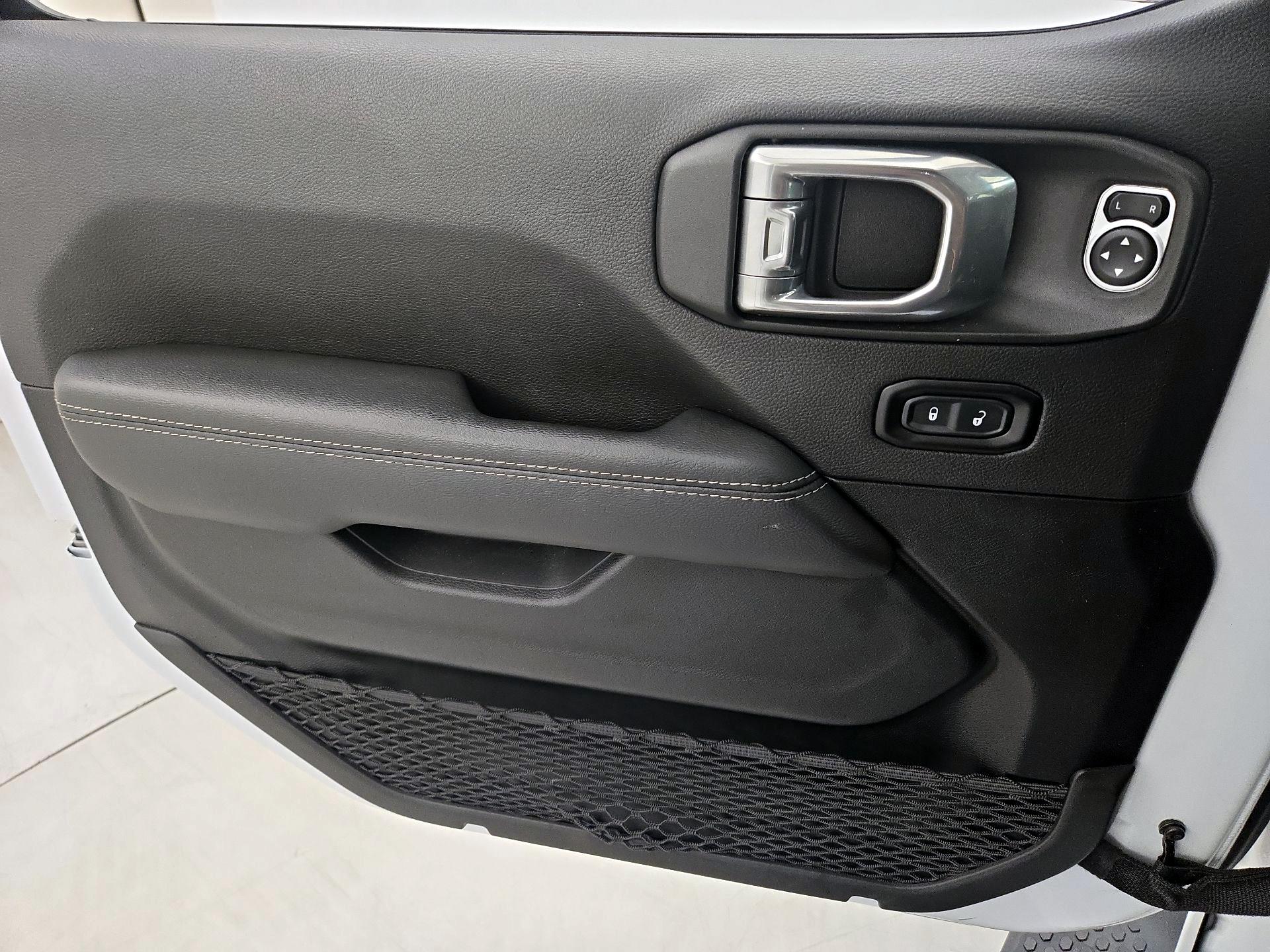 Thumbnail: 2021 Jeep Wrangler - 12