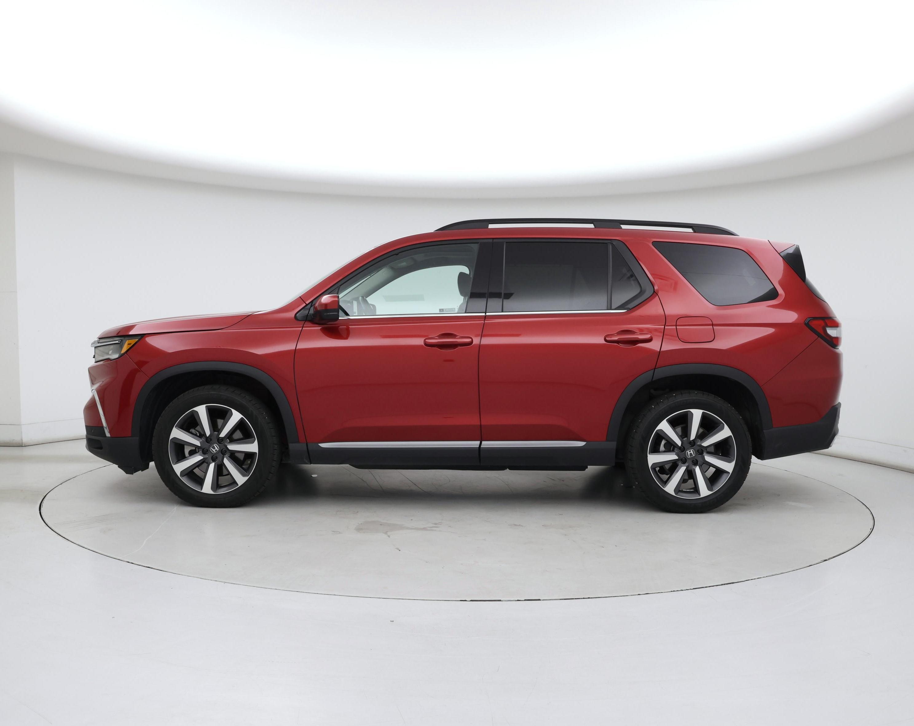 Thumbnail: 2023 Honda Pilot - 3