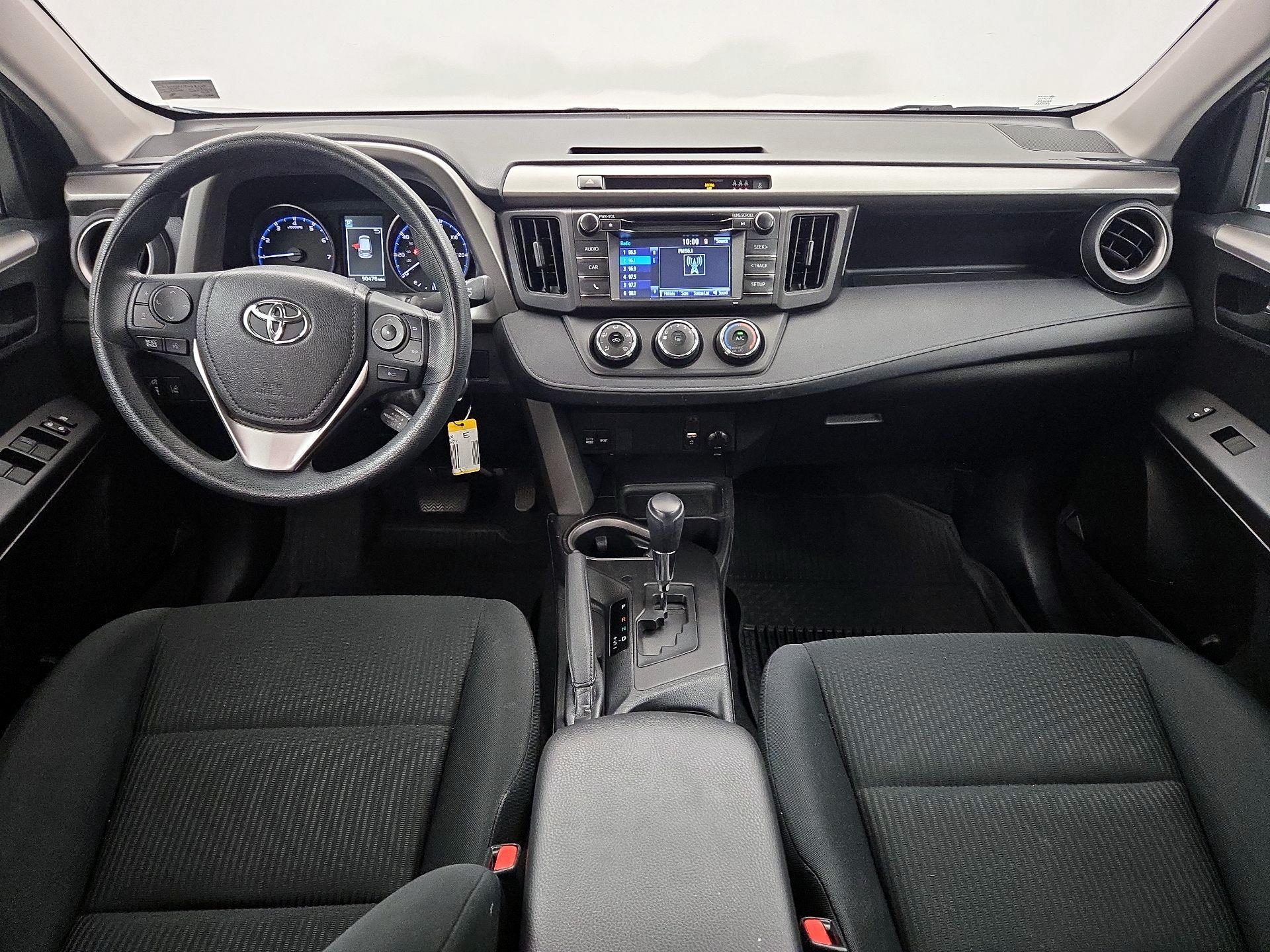 Thumbnail: 2017 Toyota RAV4 - 9