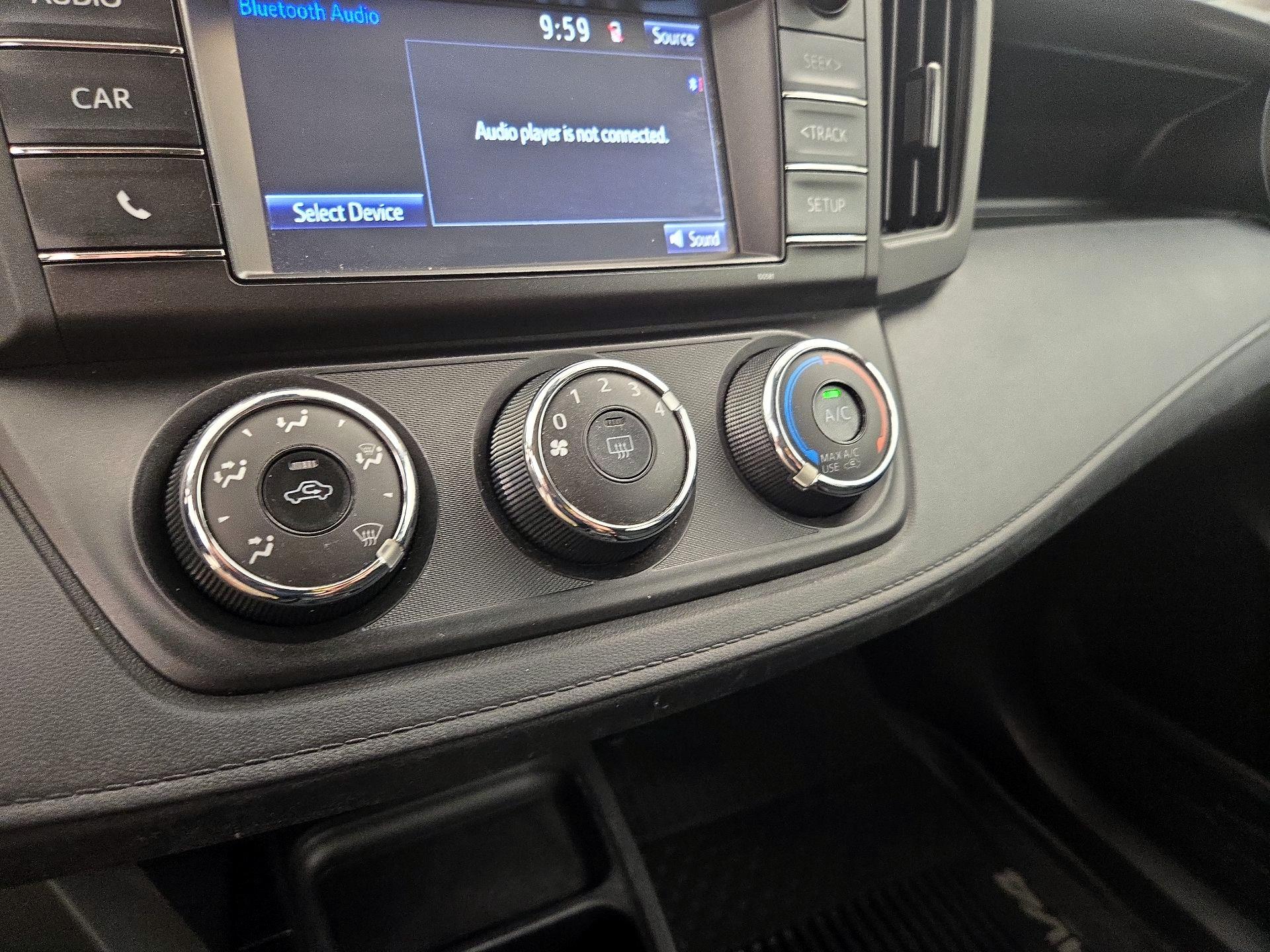 Thumbnail: 2017 Toyota RAV4 - 16