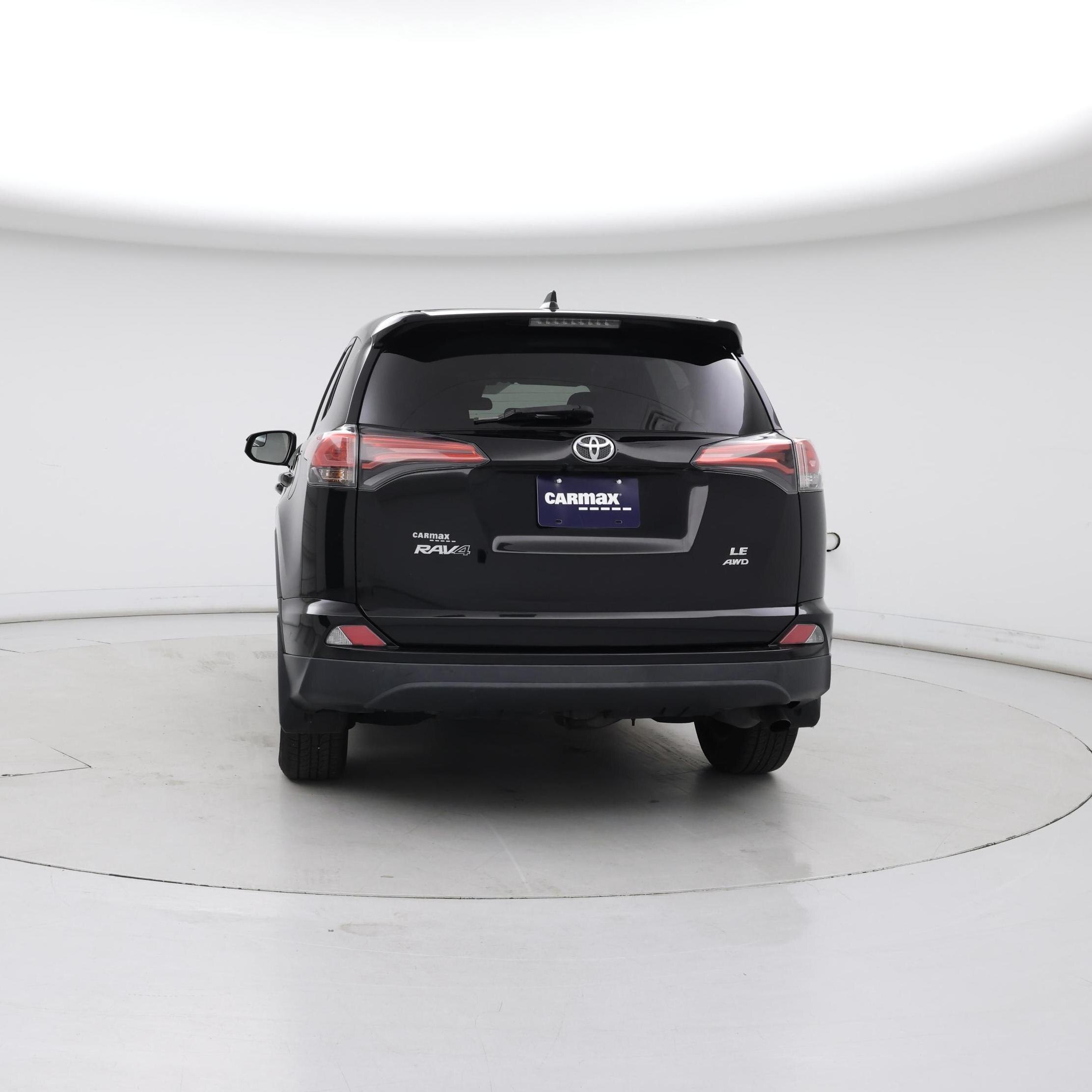 Thumbnail: 2017 Toyota RAV4 - 6