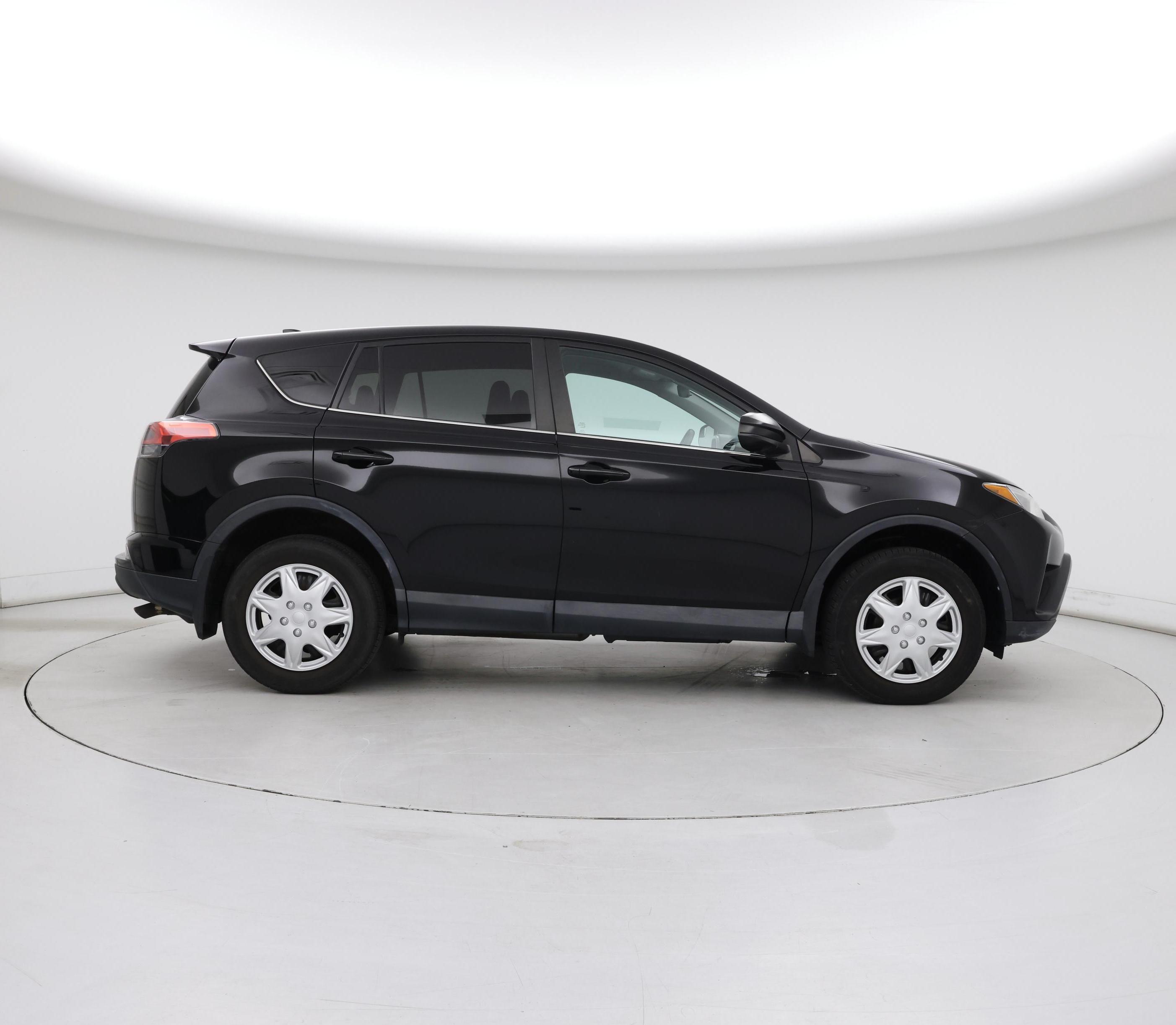 Thumbnail: 2017 Toyota RAV4 - 7