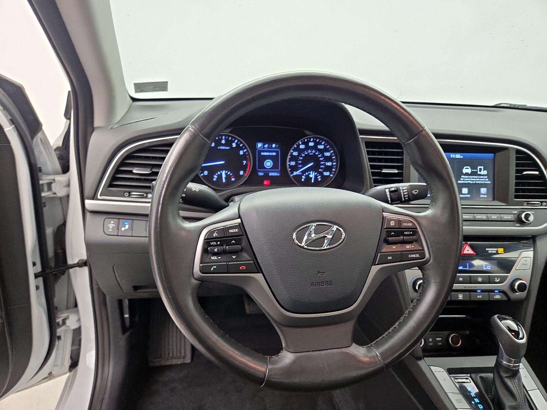 Thumbnail: 2017 Hyundai Elantra - 10