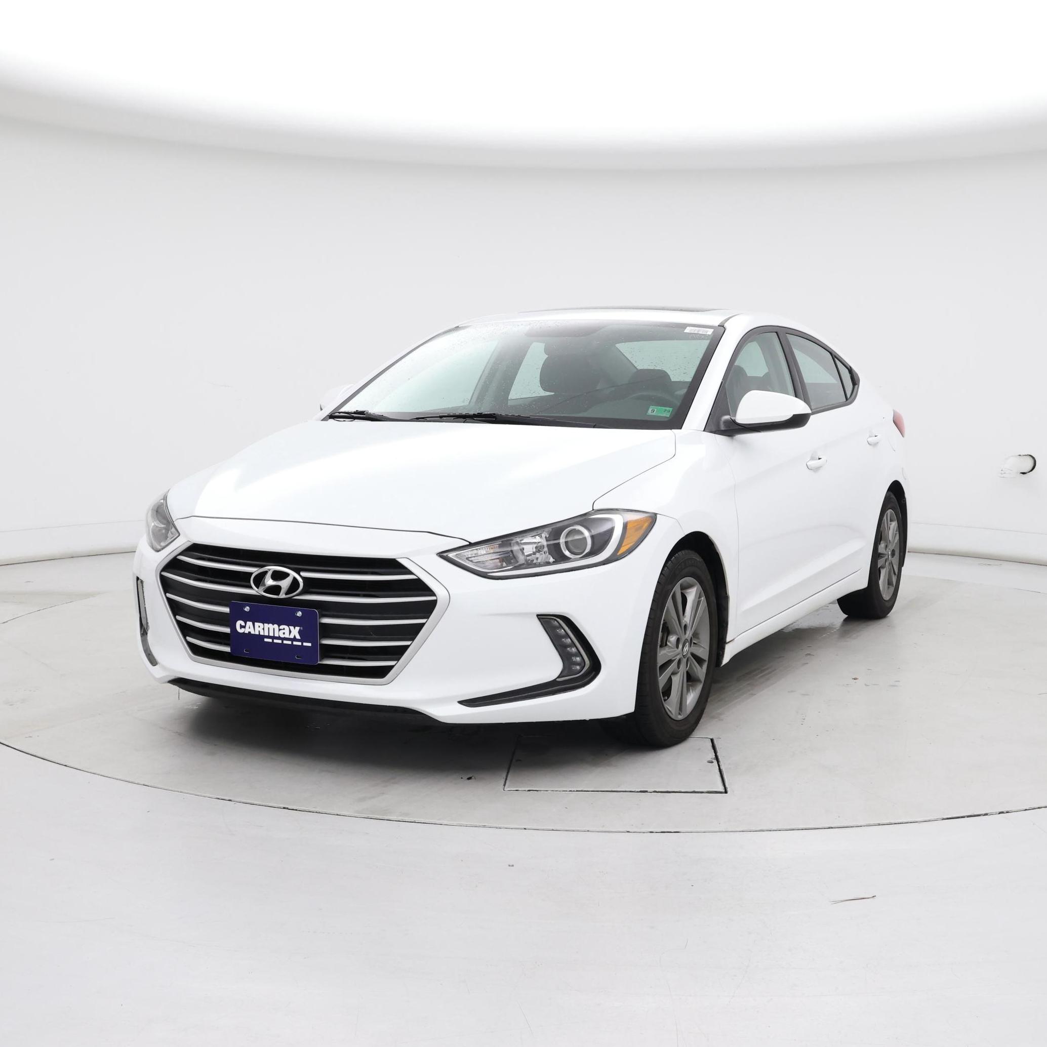 Thumbnail: 2017 Hyundai Elantra - 4
