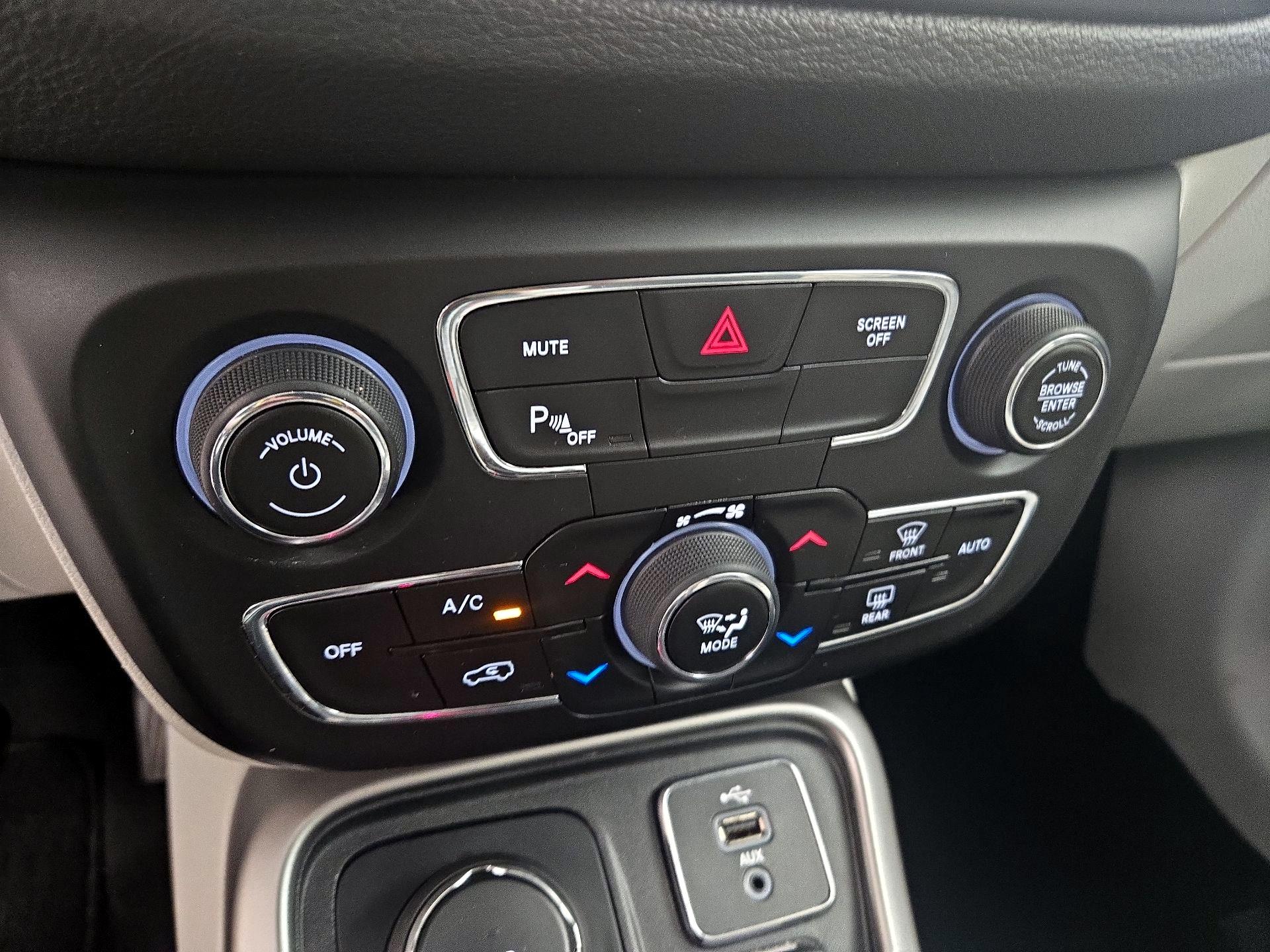 Thumbnail: 2018 Jeep Compass - 16