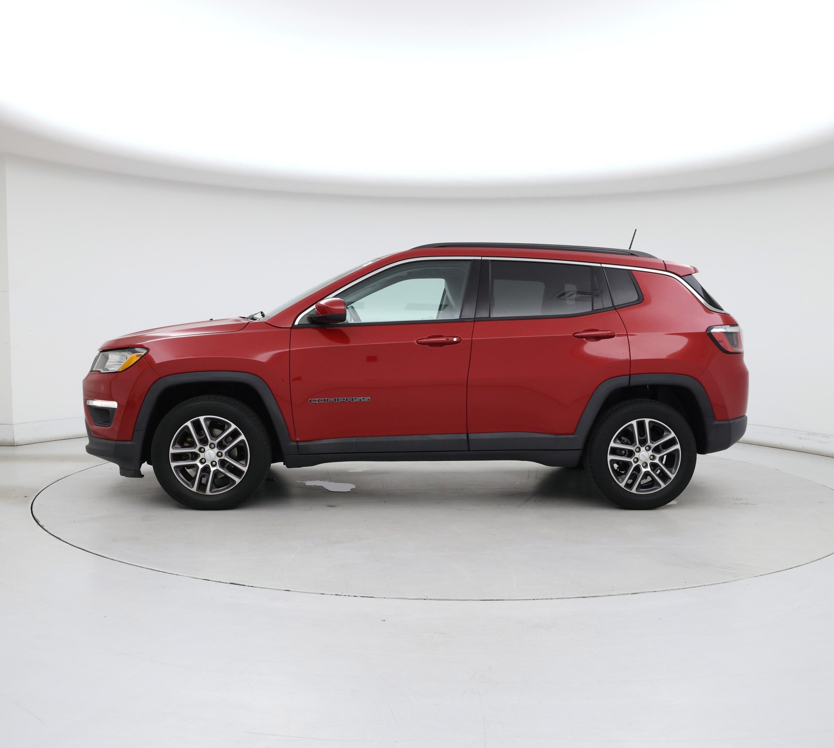 Thumbnail: 2018 Jeep Compass - 3
