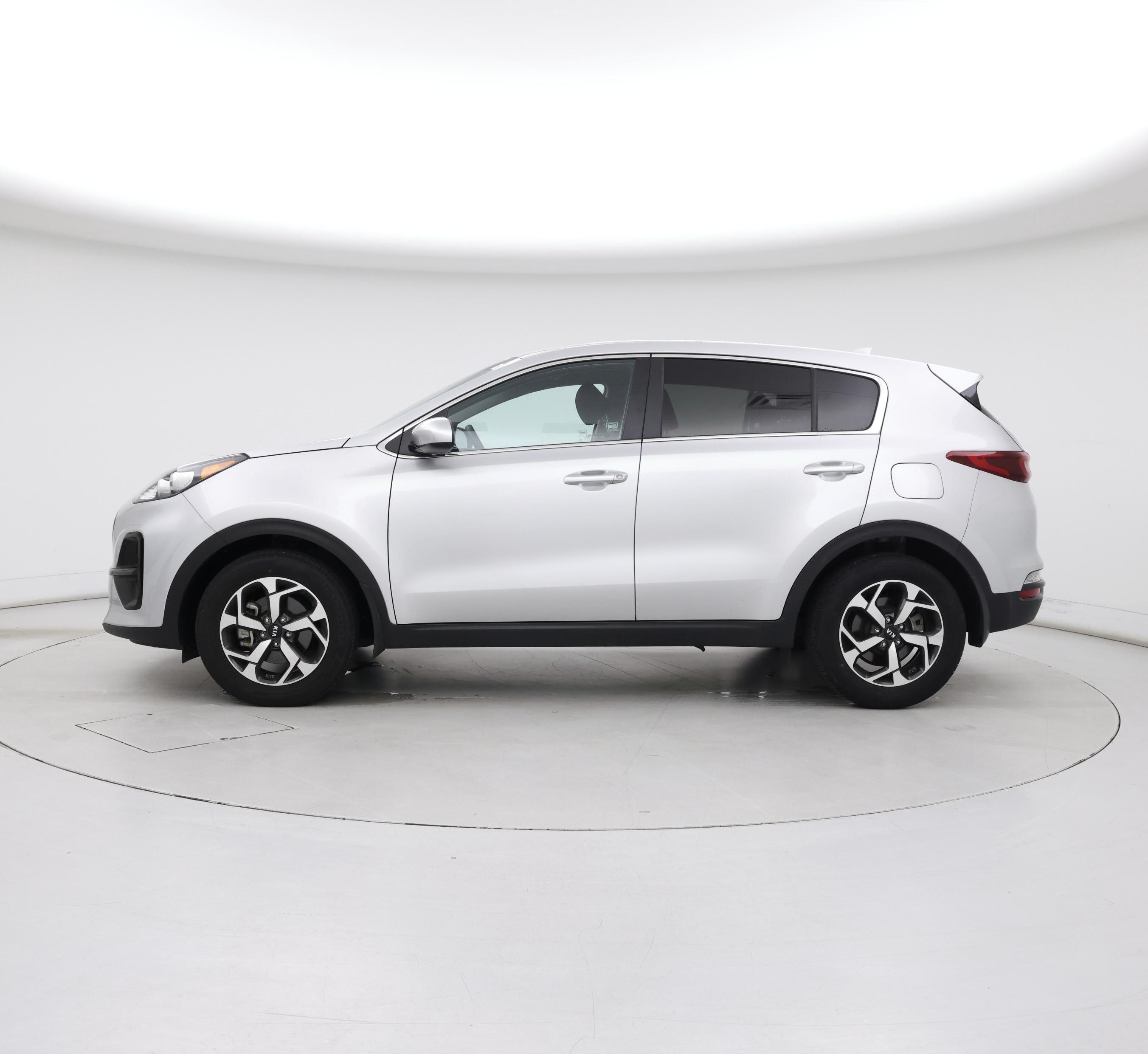 Thumbnail: 2020 Kia Sportage - 3