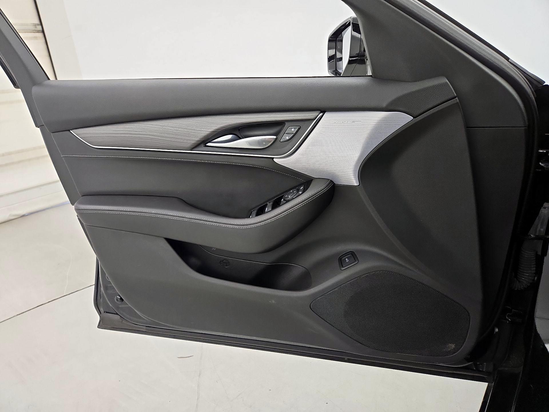 Thumbnail: 2023 Cadillac CT5 - 12