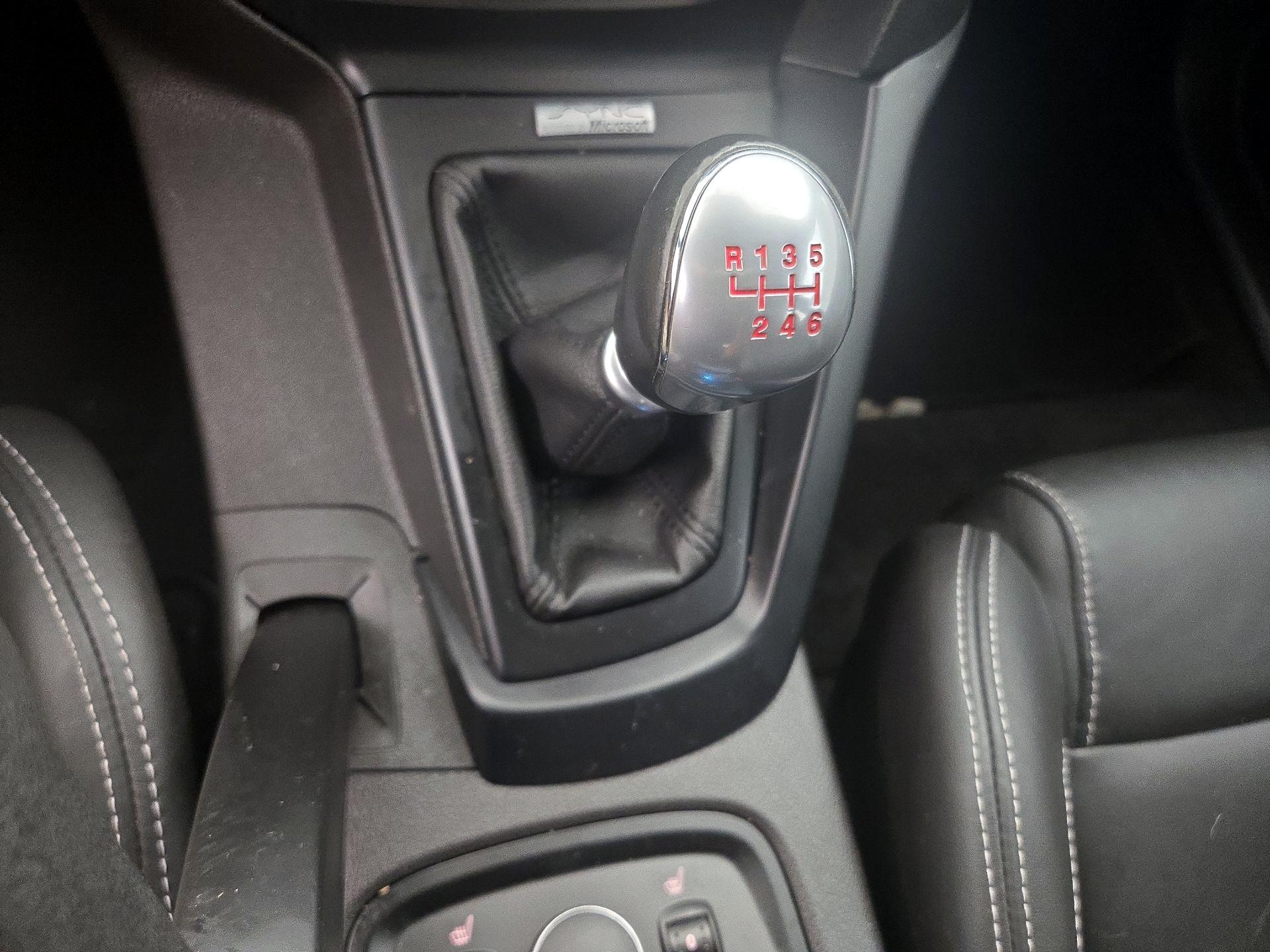 Thumbnail: 2014 Ford Focus - 17