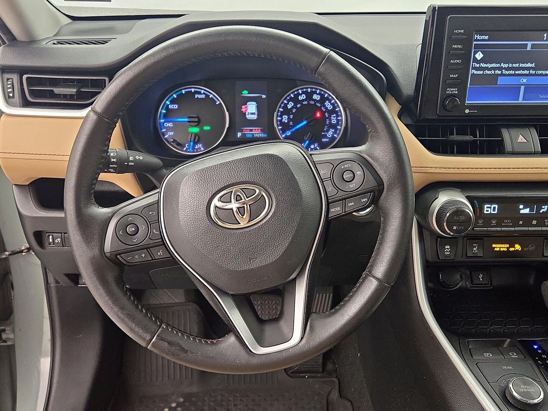 Thumbnail: 2021 Toyota RAV4 - 10