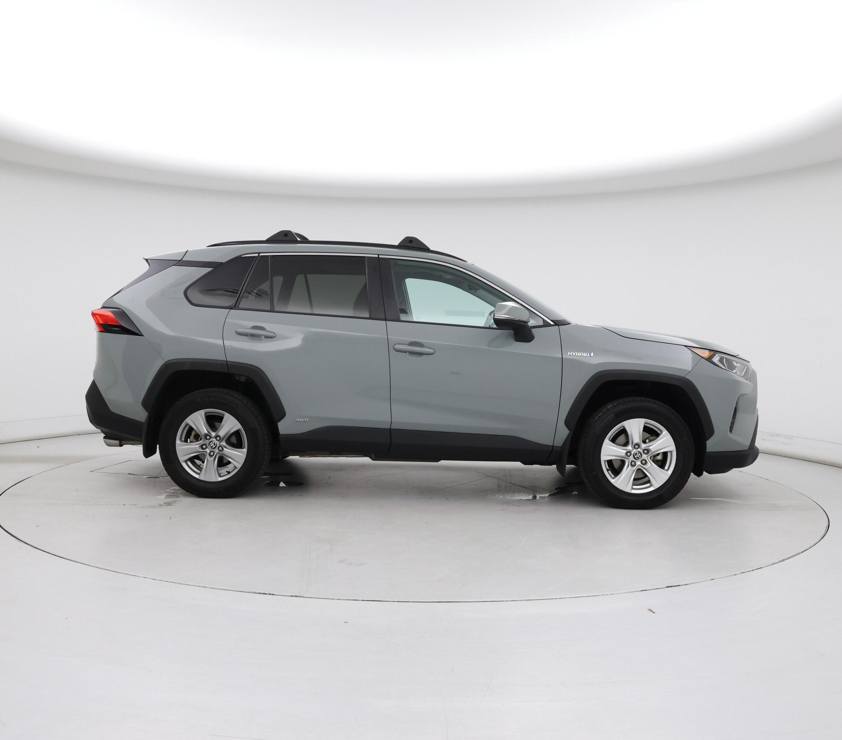 Thumbnail: 2021 Toyota RAV4 - 7