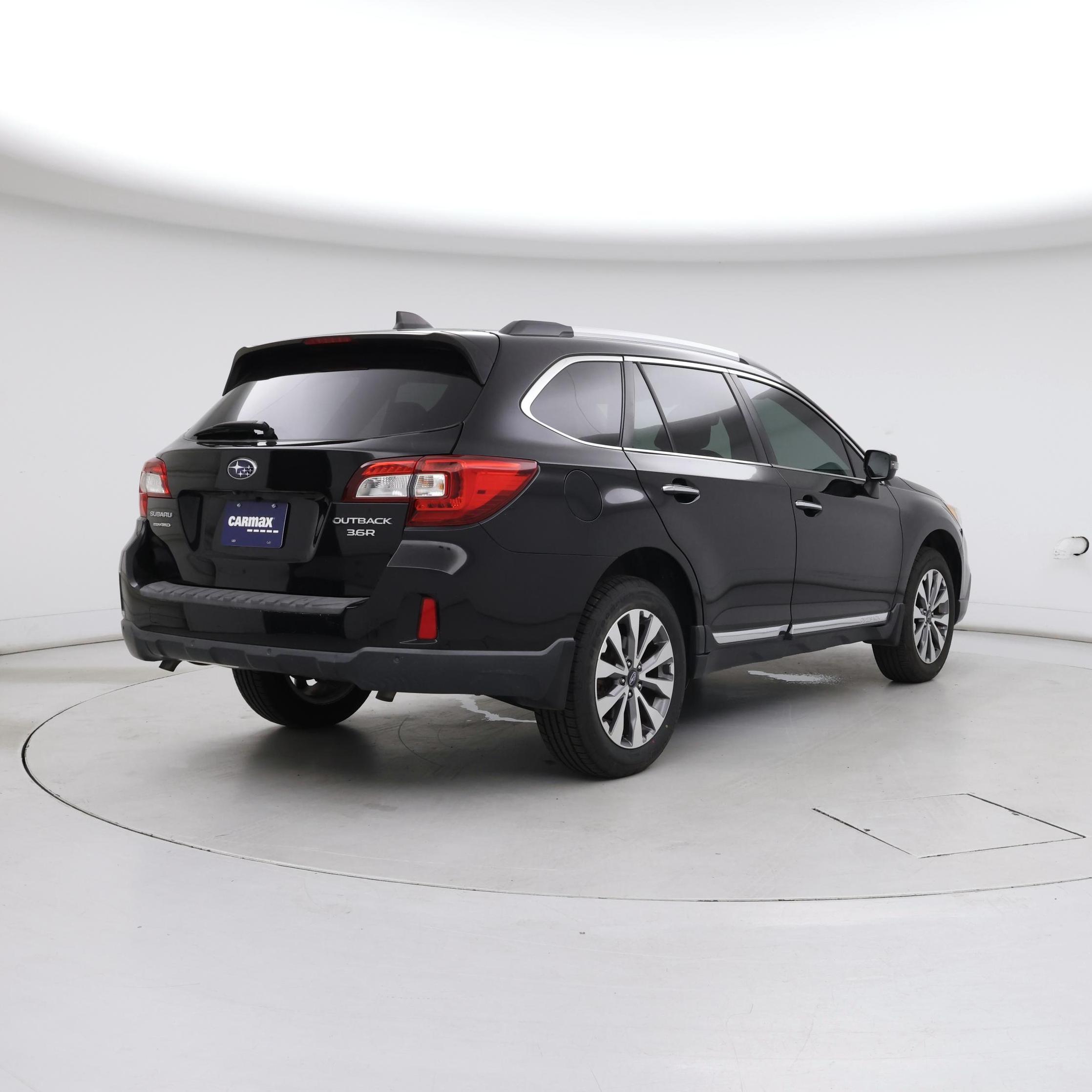 Thumbnail: 2017 Subaru Outback - 8