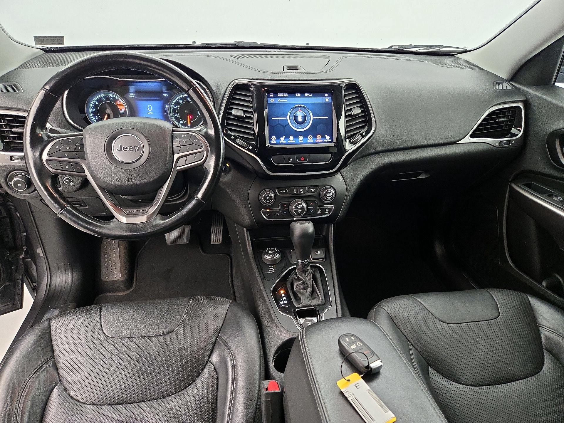 Thumbnail: 2020 Jeep Cherokee - 9
