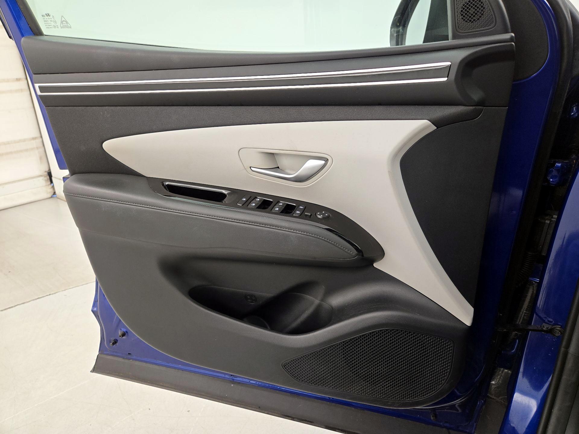 Thumbnail: 2022 Hyundai Tucson - 12