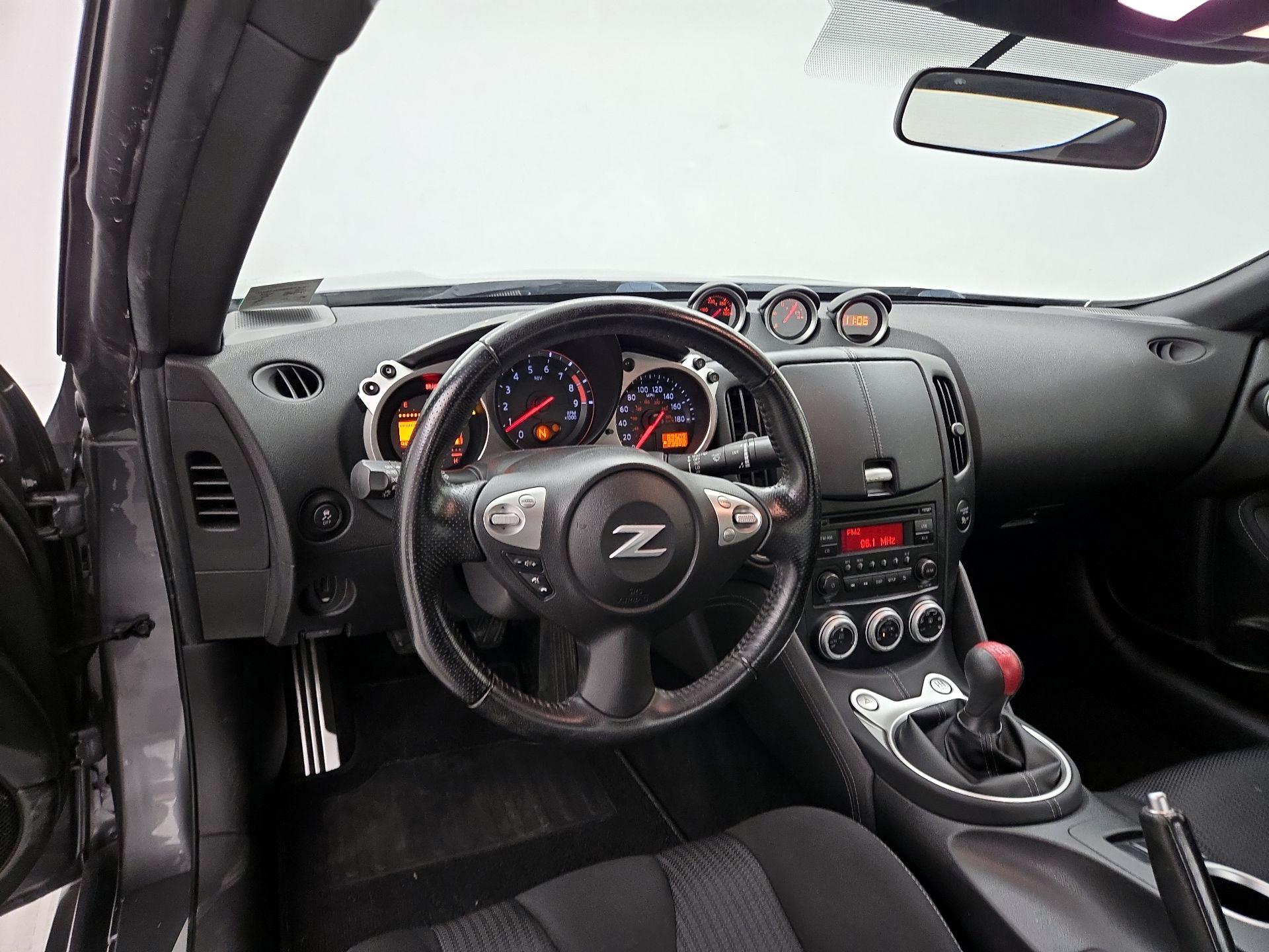 Thumbnail: 2016 Nissan Z - 10