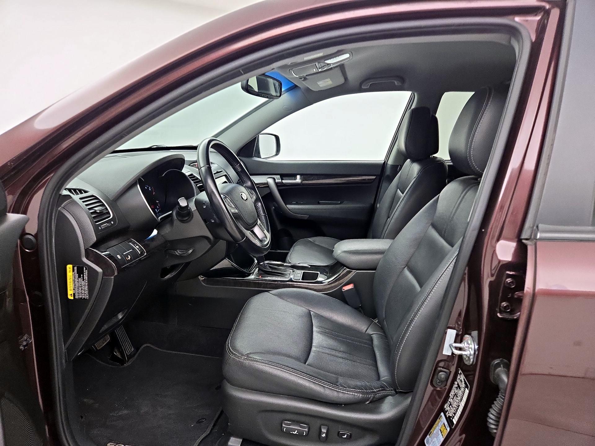 Thumbnail: 2014 Kia Sorento - 11