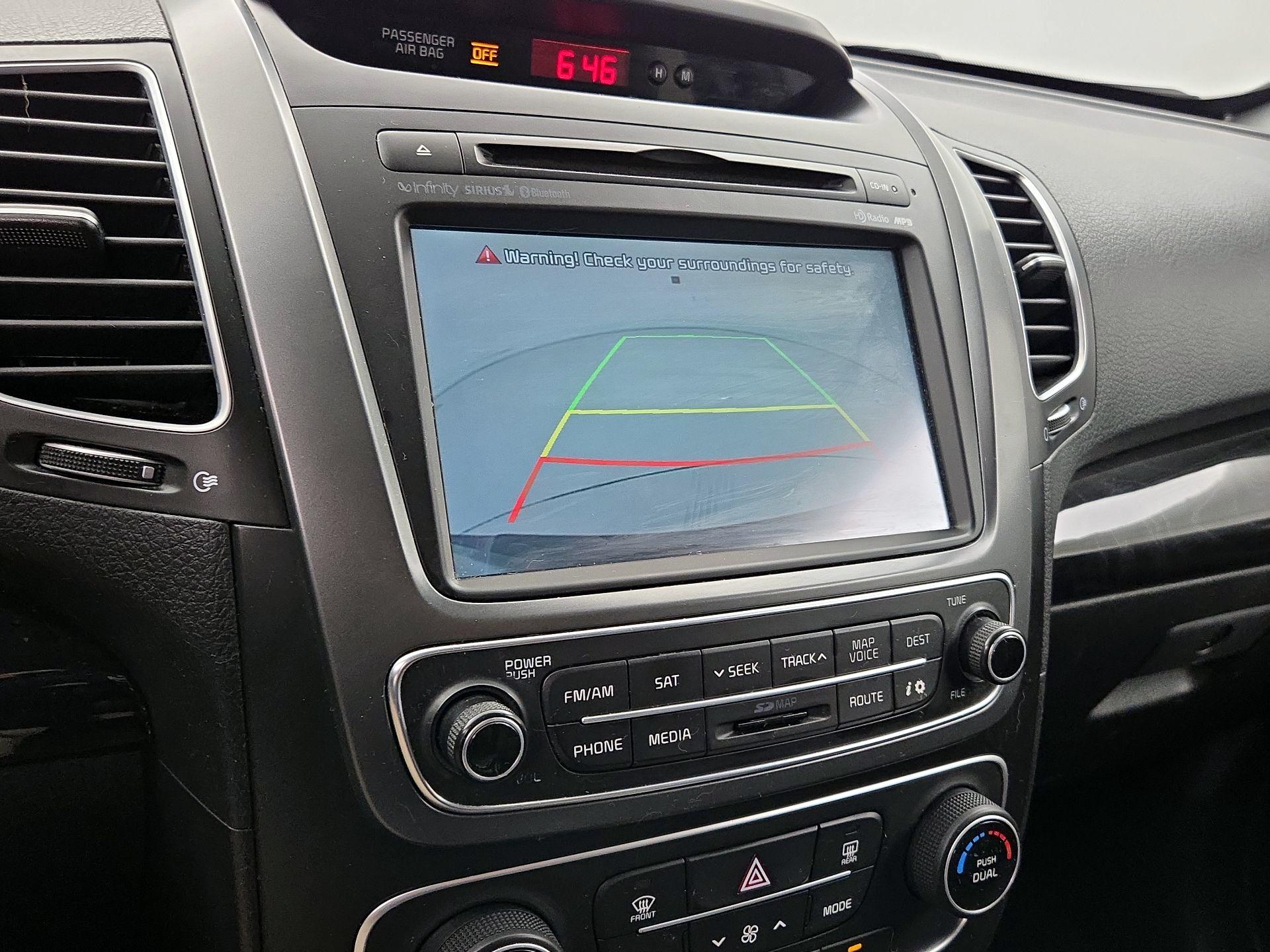 Thumbnail: 2014 Kia Sorento - 15
