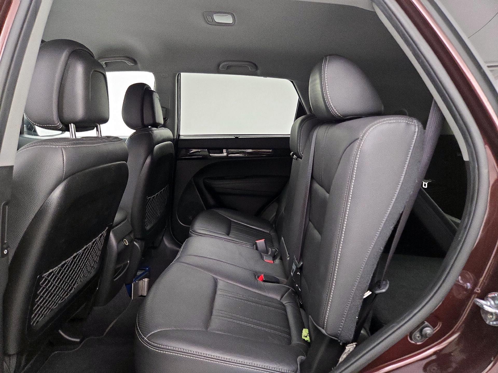 Thumbnail: 2014 Kia Sorento - 20