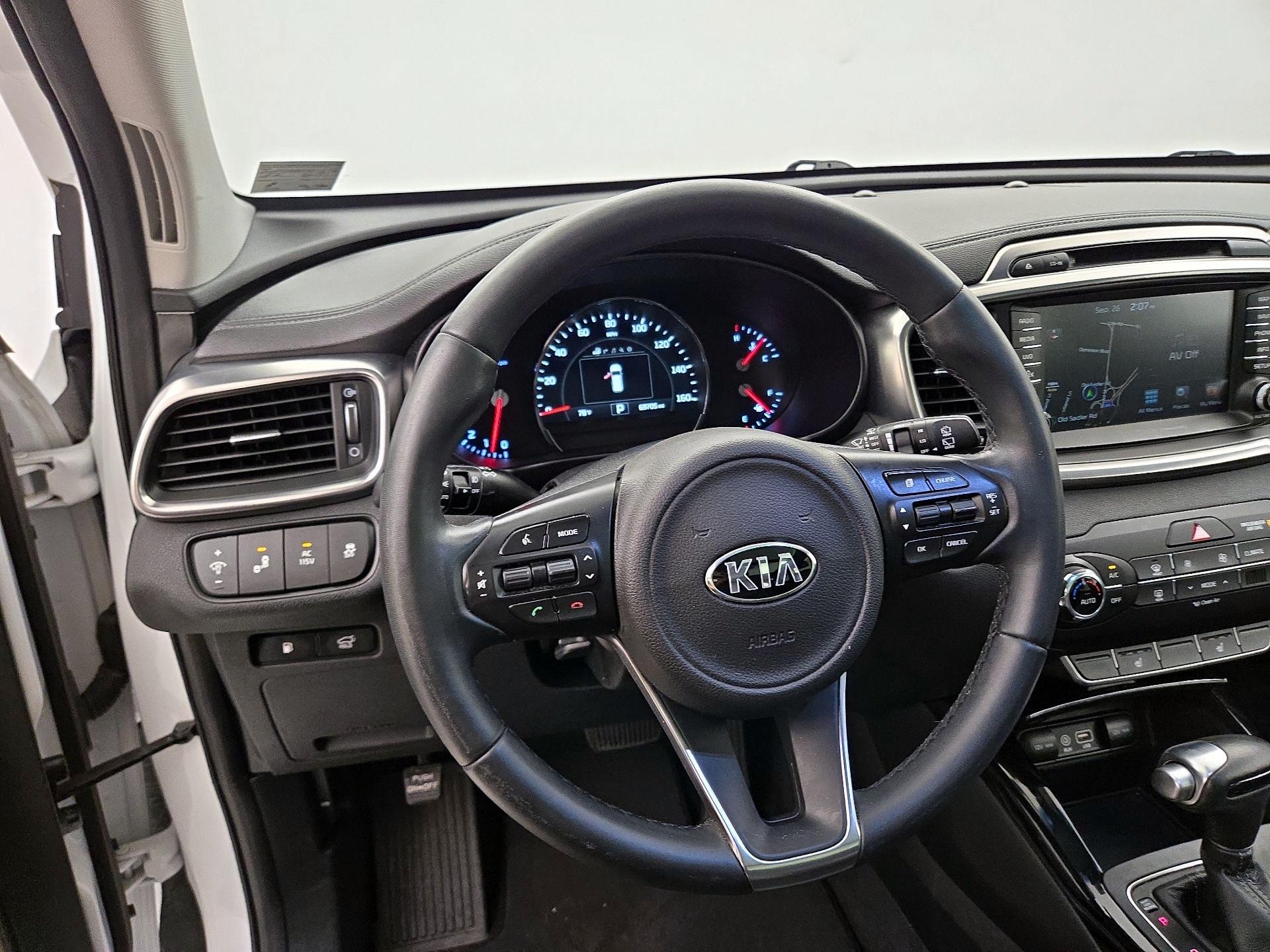 Thumbnail: 2017 Kia Sorento - 10
